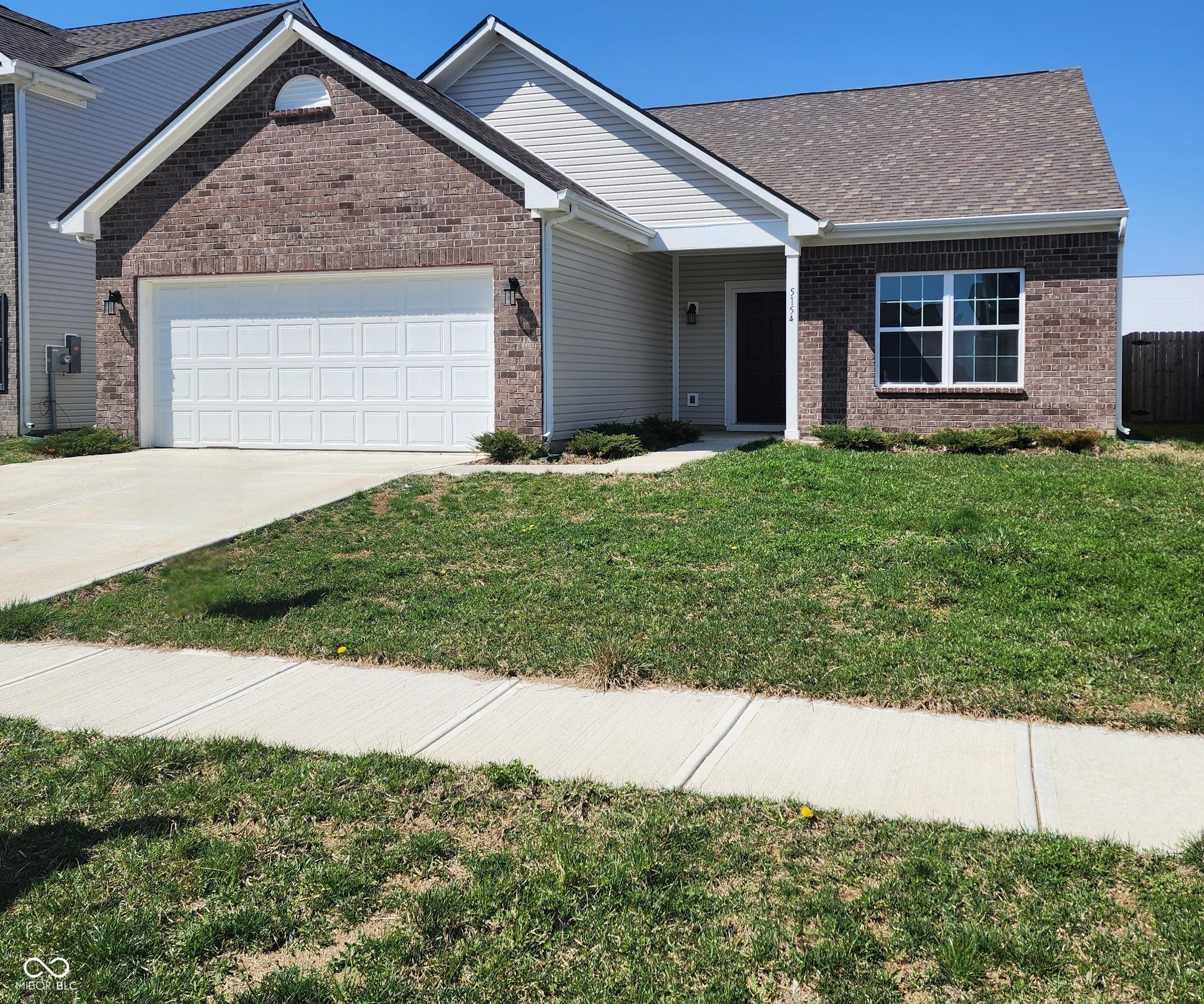 Photo one of 5154 Bramwell Ln Whitestown IN 46075 | MLS 22018232