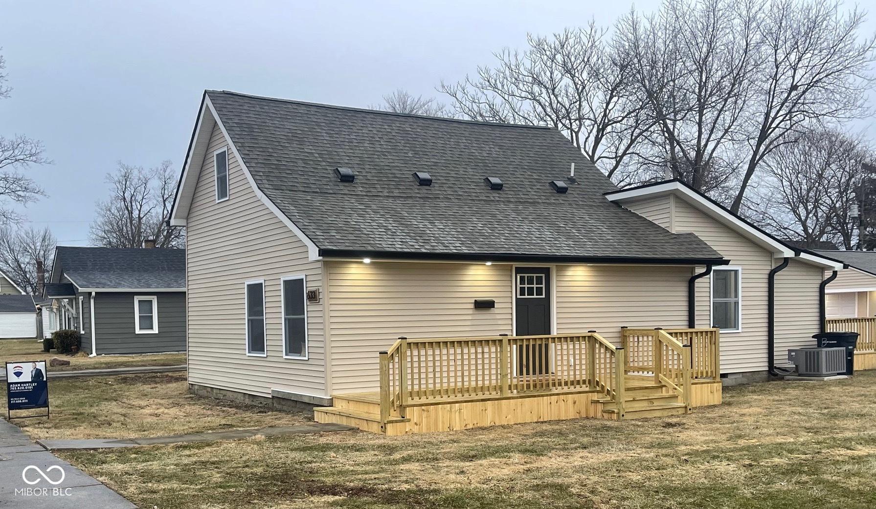 Photo one of 633 S 17Th St Elwood IN 46036 | MLS 22019464