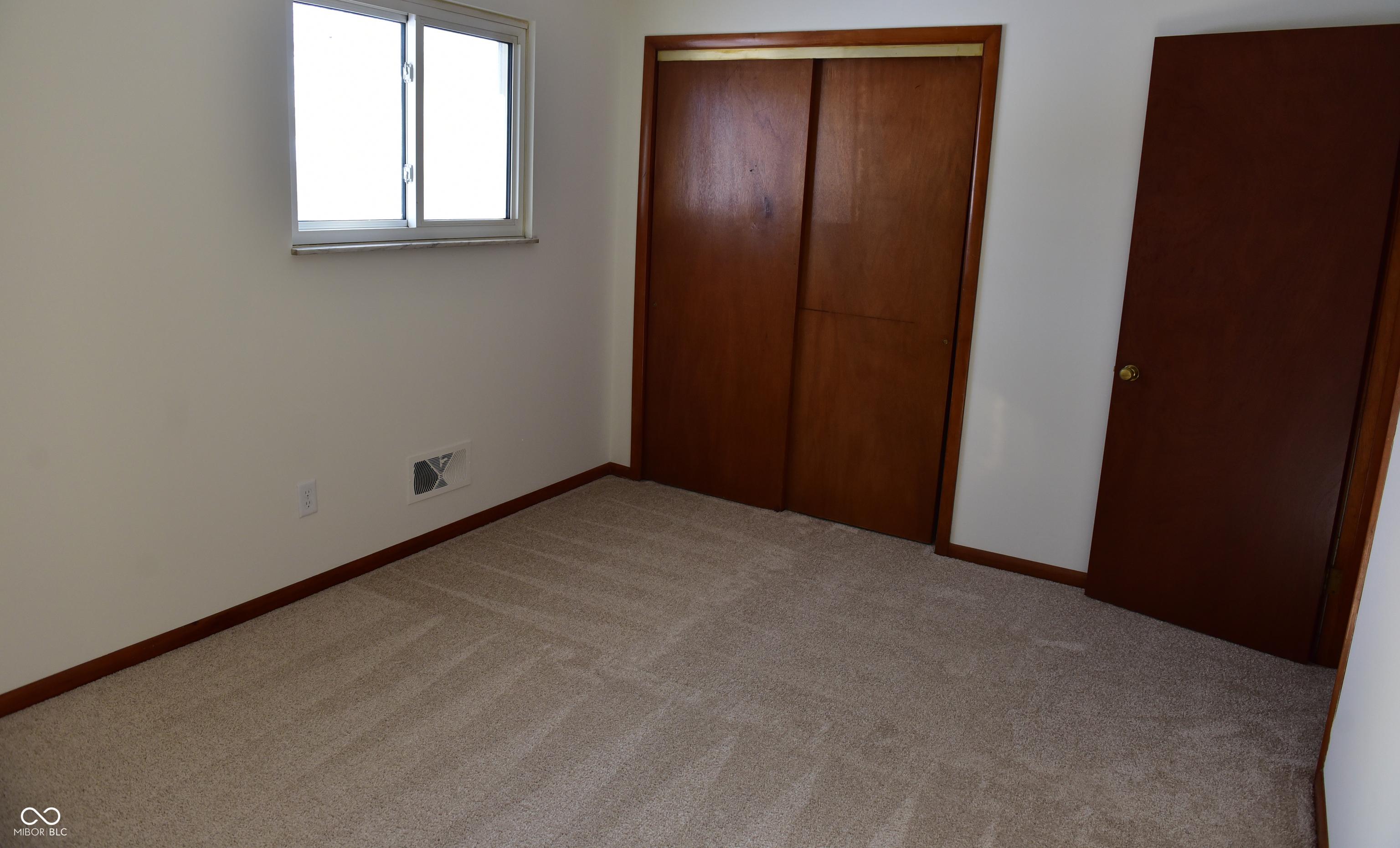 Photo #6