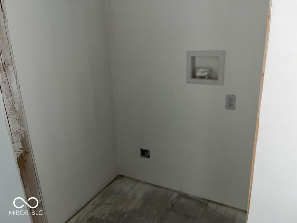 Photo #12