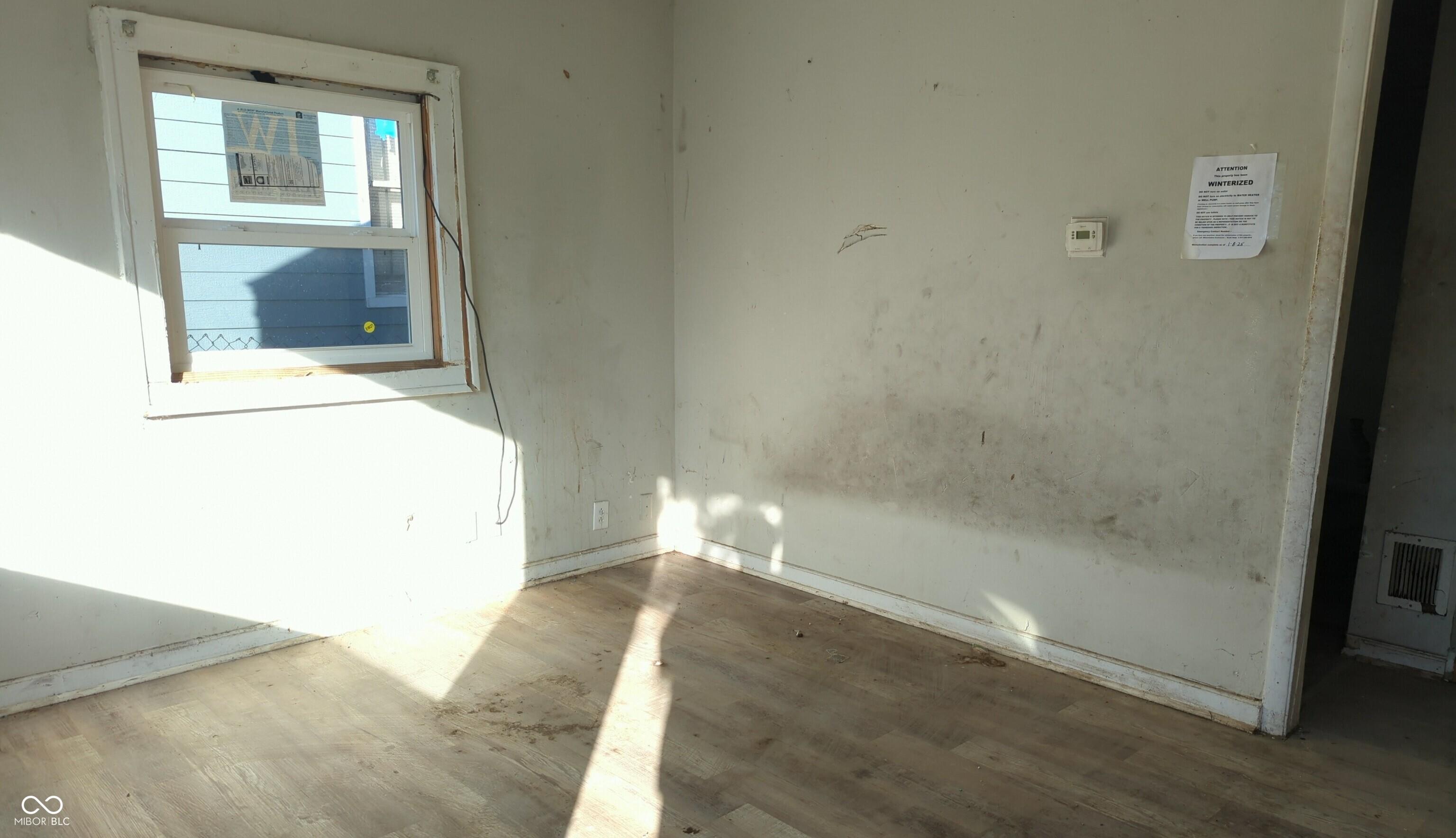 Photo #4