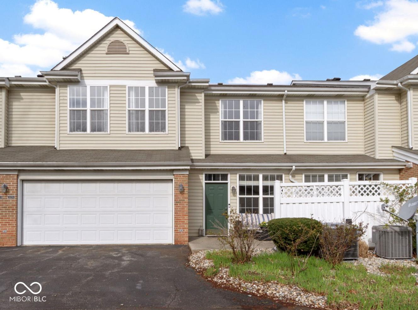 Photo one of 2231 Colfax Ln Indianapolis IN 46260 | MLS 22021026