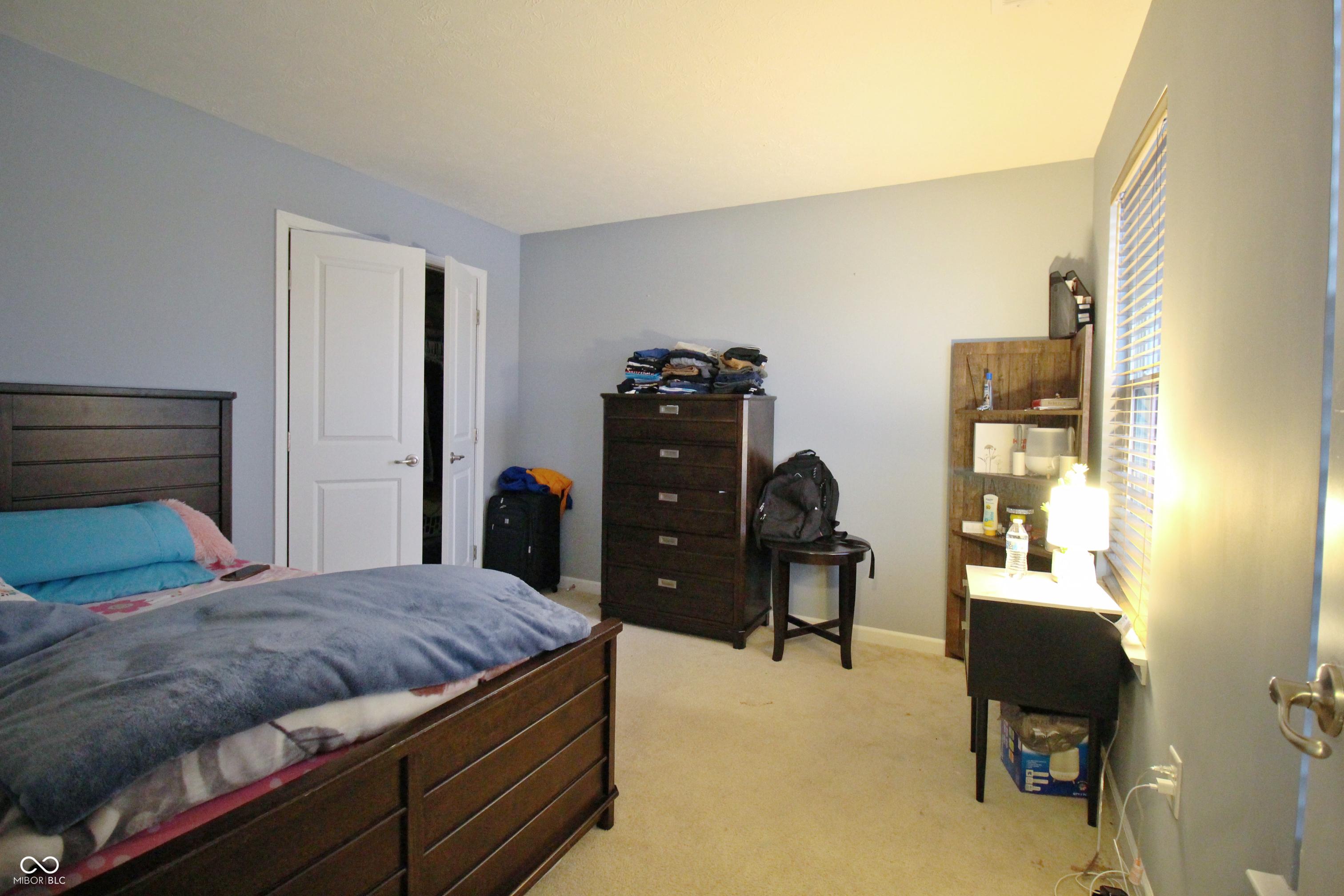 Photo #33