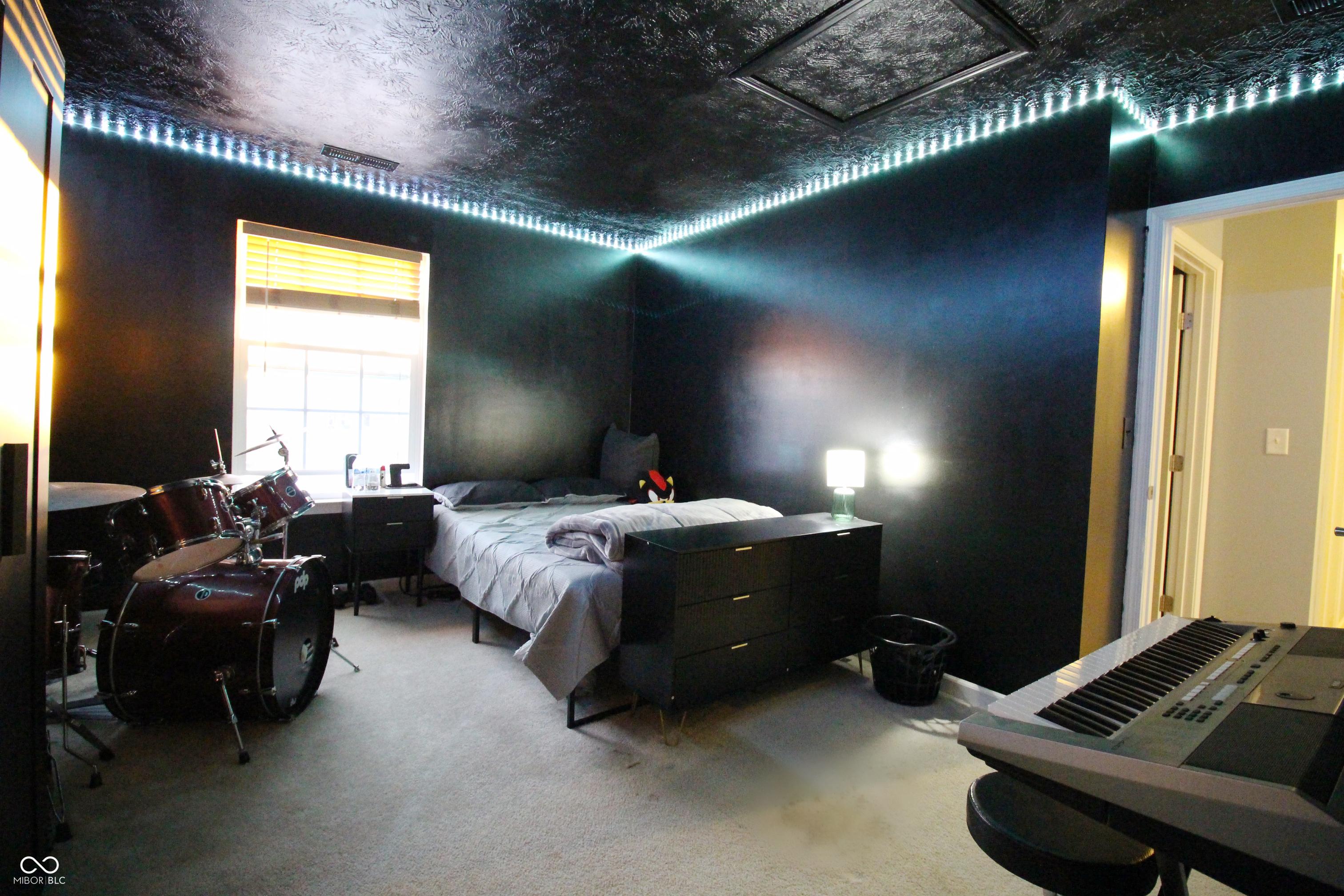 Photo #28