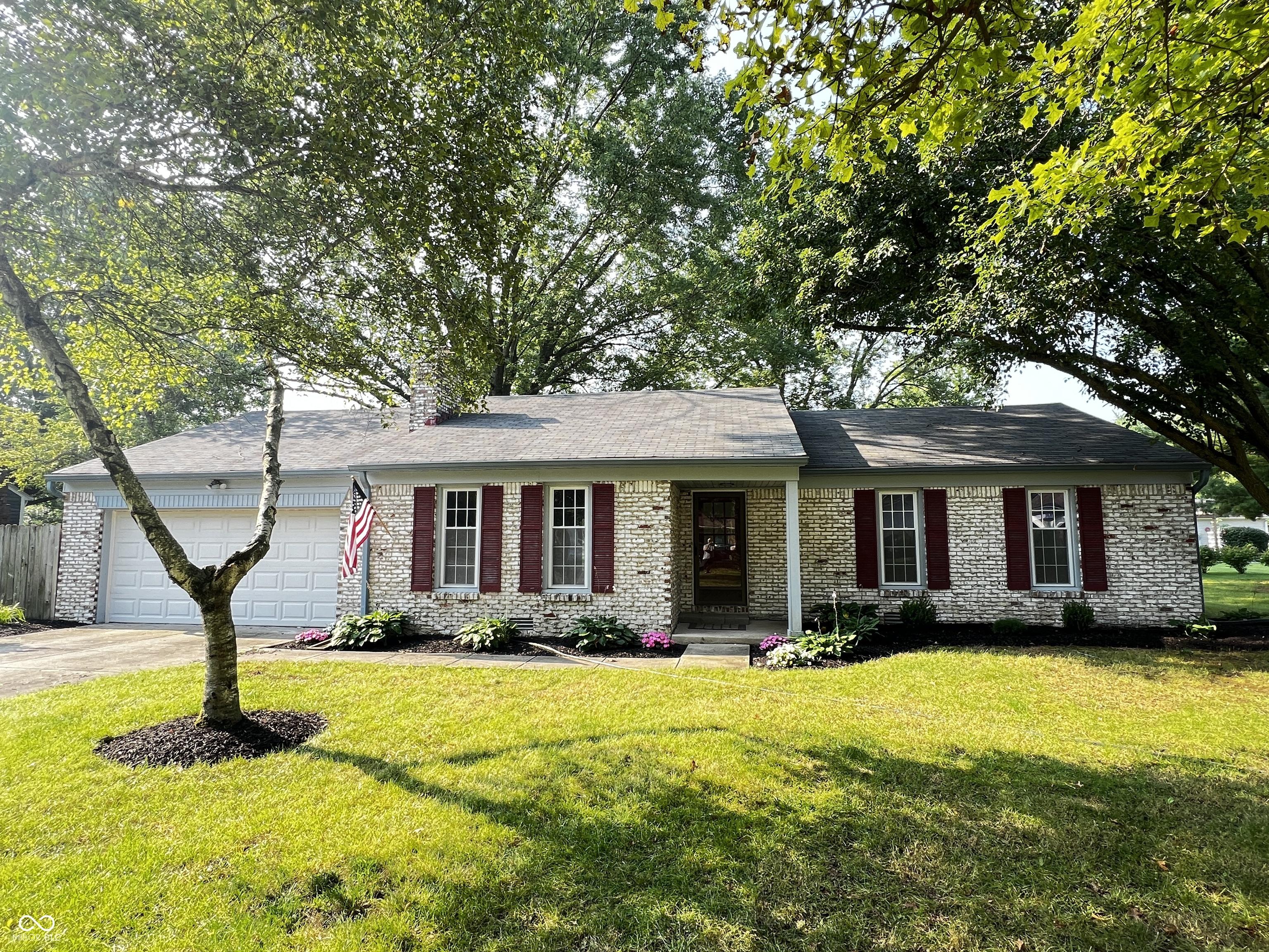 Photo one of 104 Walnut Ct Noblesville IN 46062 | MLS 22021700