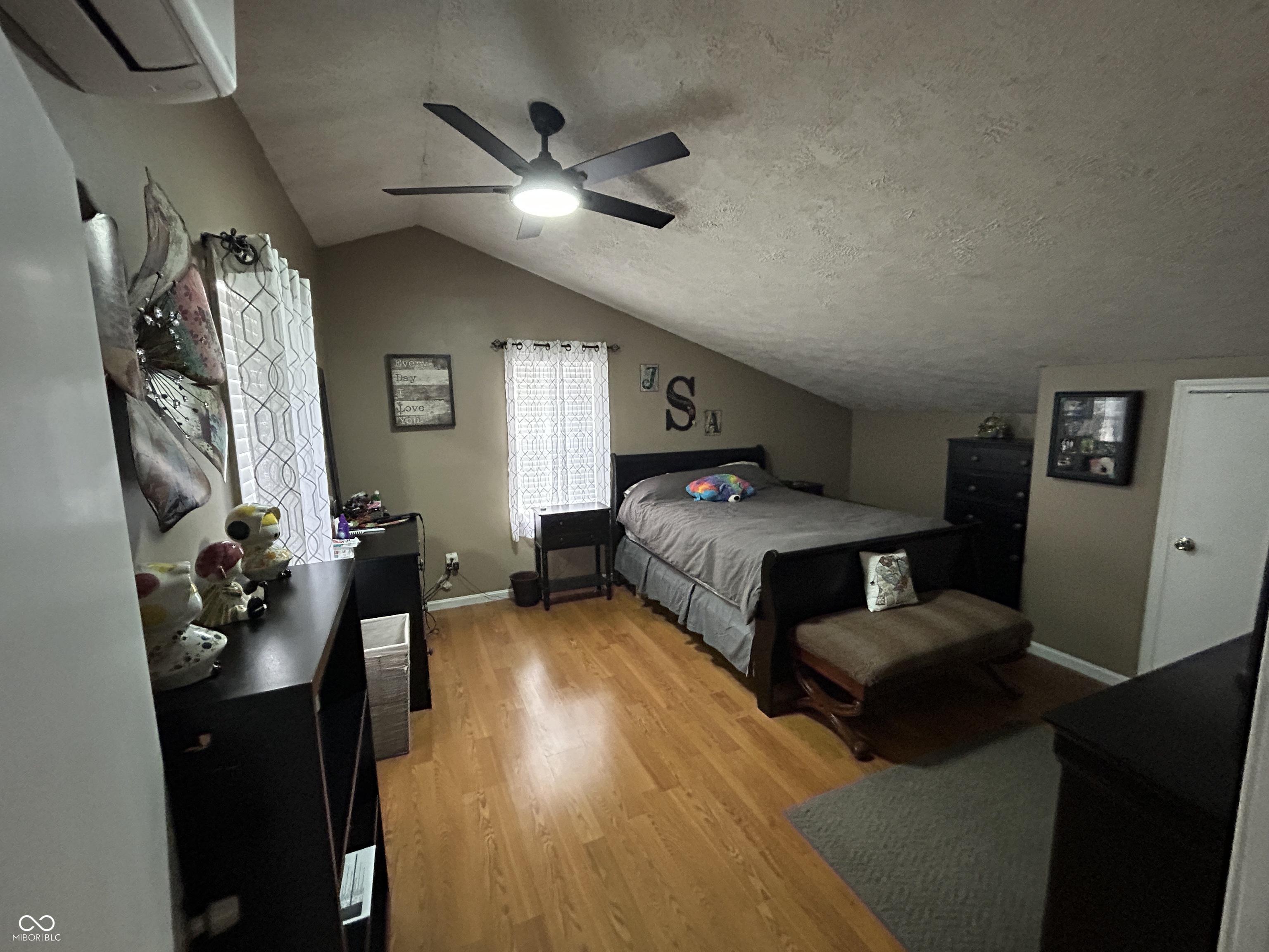 Photo #20