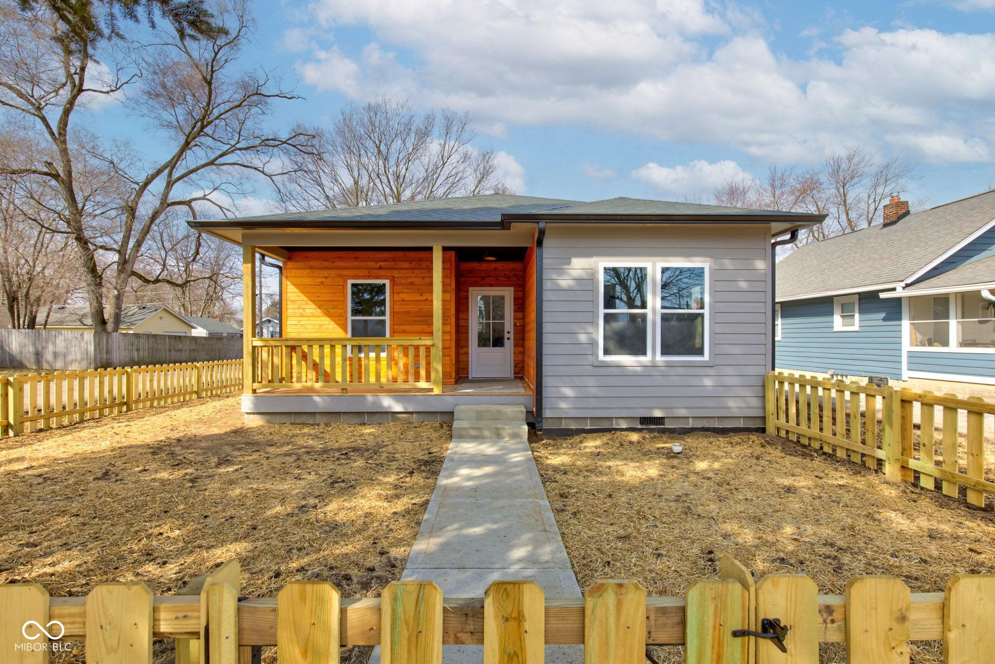 Photo one of 4804 Brouse Ave Indianapolis IN 46205 | MLS 22022588