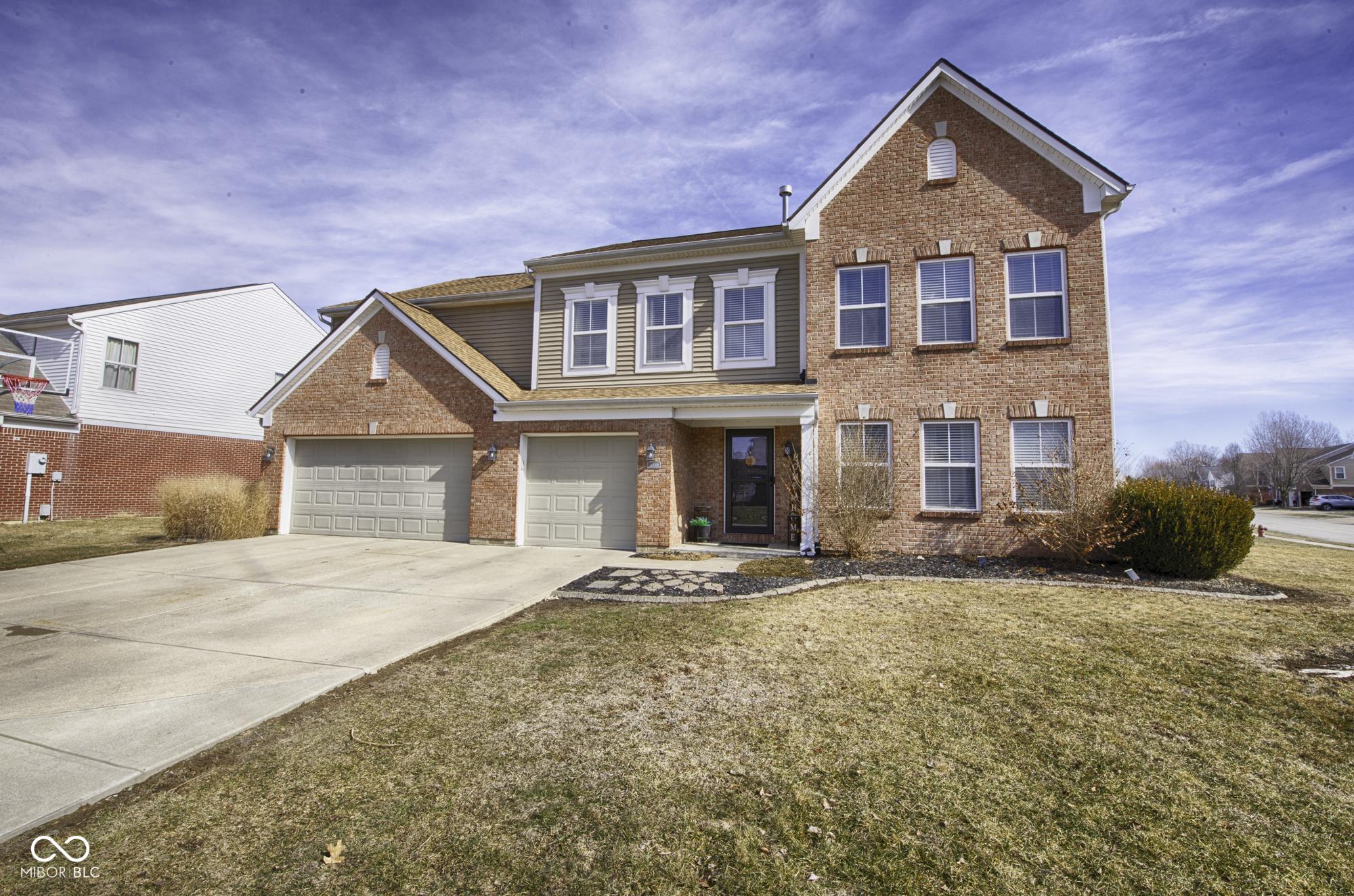 Photo one of 5810 Grand Ave Plainfield IN 46168 | MLS 22022595