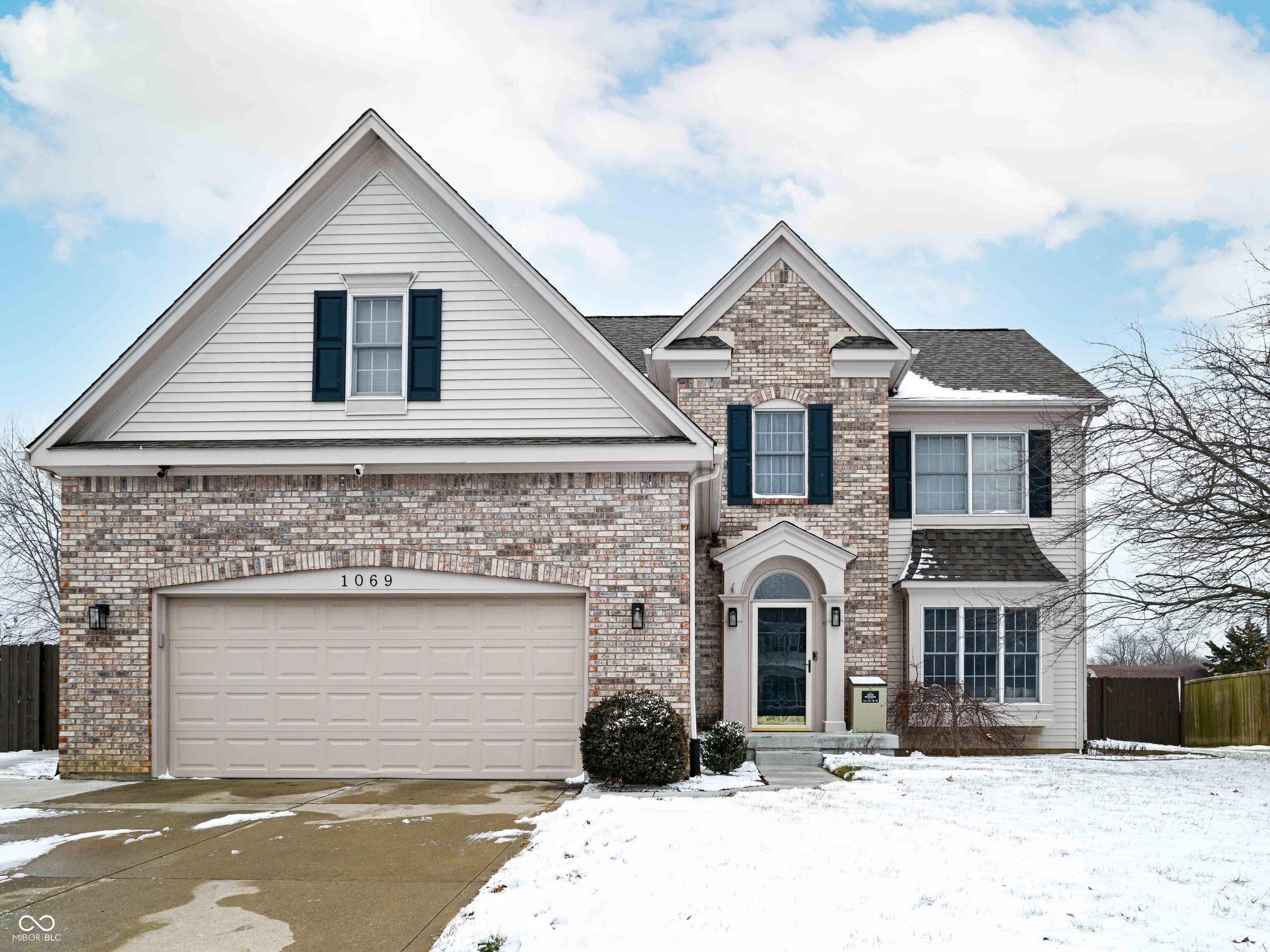 Photo one of 1069 Spanish Lake Dr Avon IN 46123 | MLS 22022674