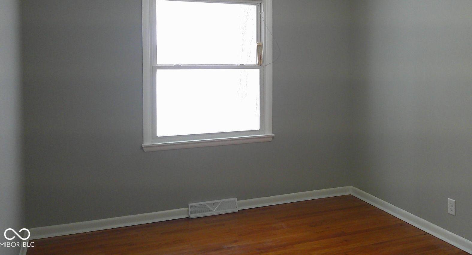 Photo #12
