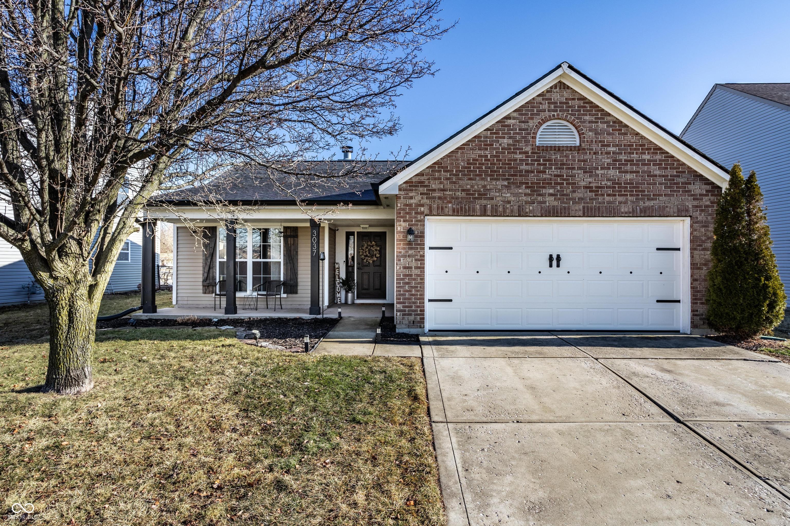 Photo one of 3037 Knobstone Ln Indianapolis IN 46203 | MLS 22023247