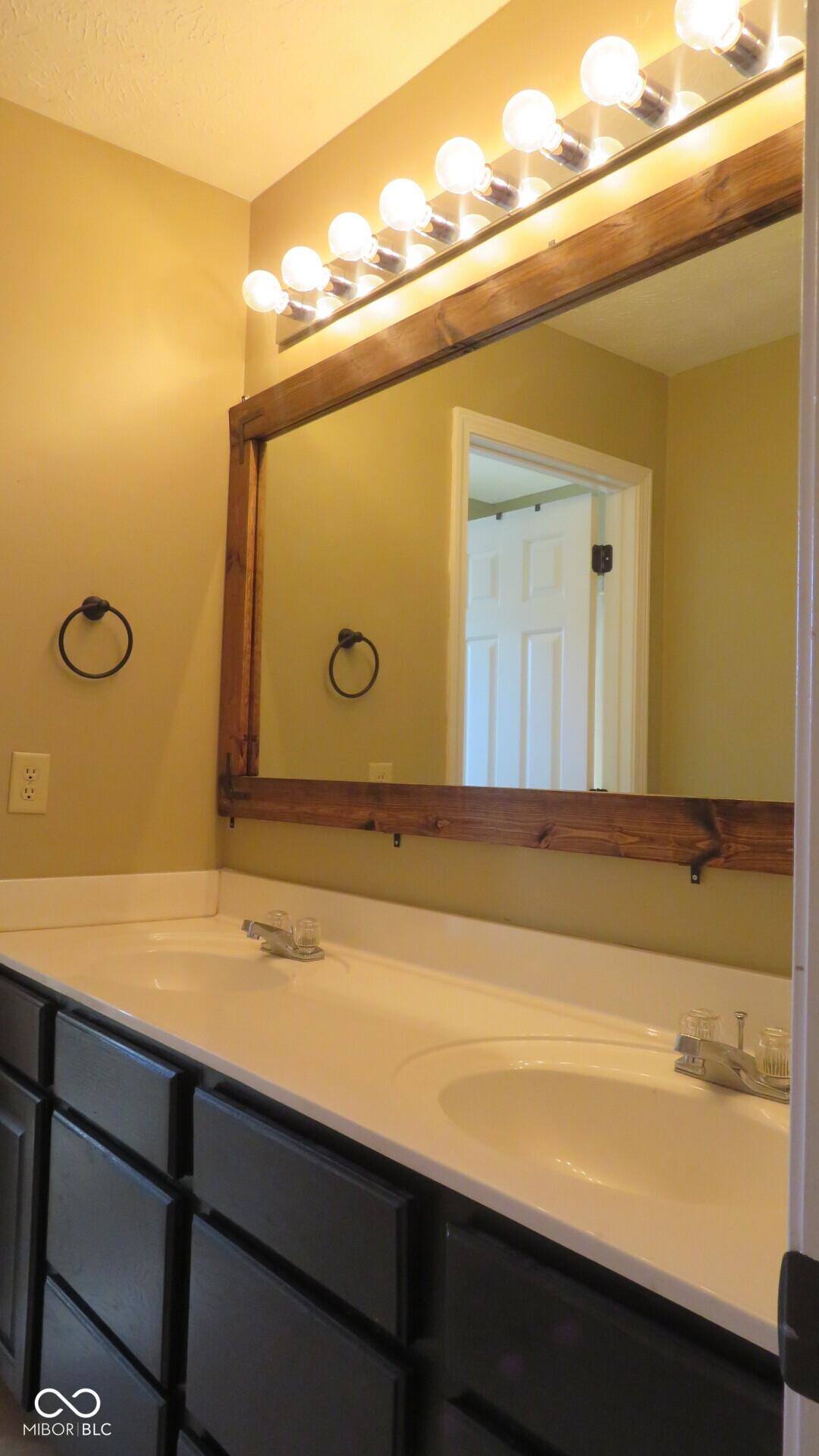 Photo #24