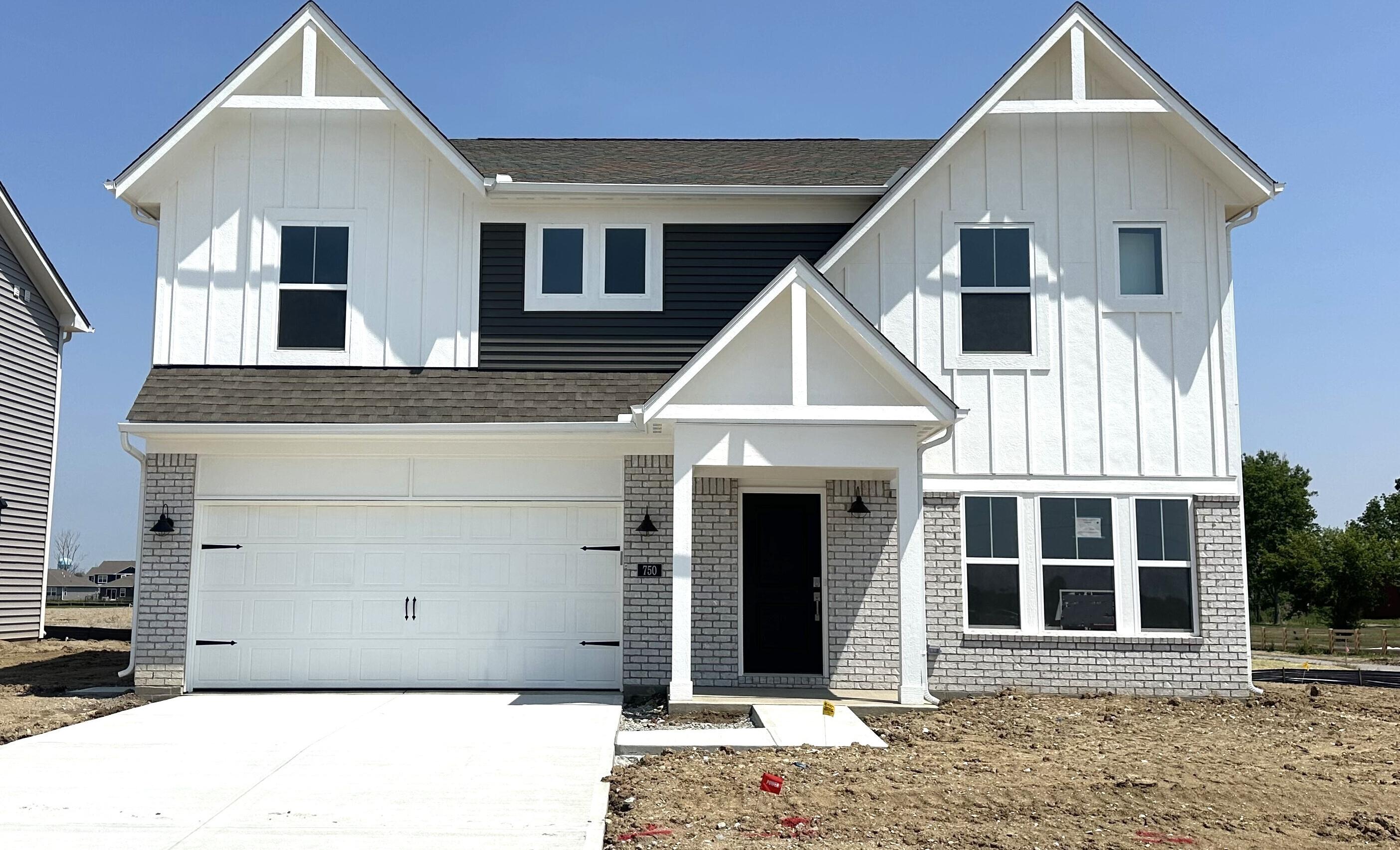 Photo one of 750 Oakleaf Dr Greenfield IN 46140 | MLS 22023307