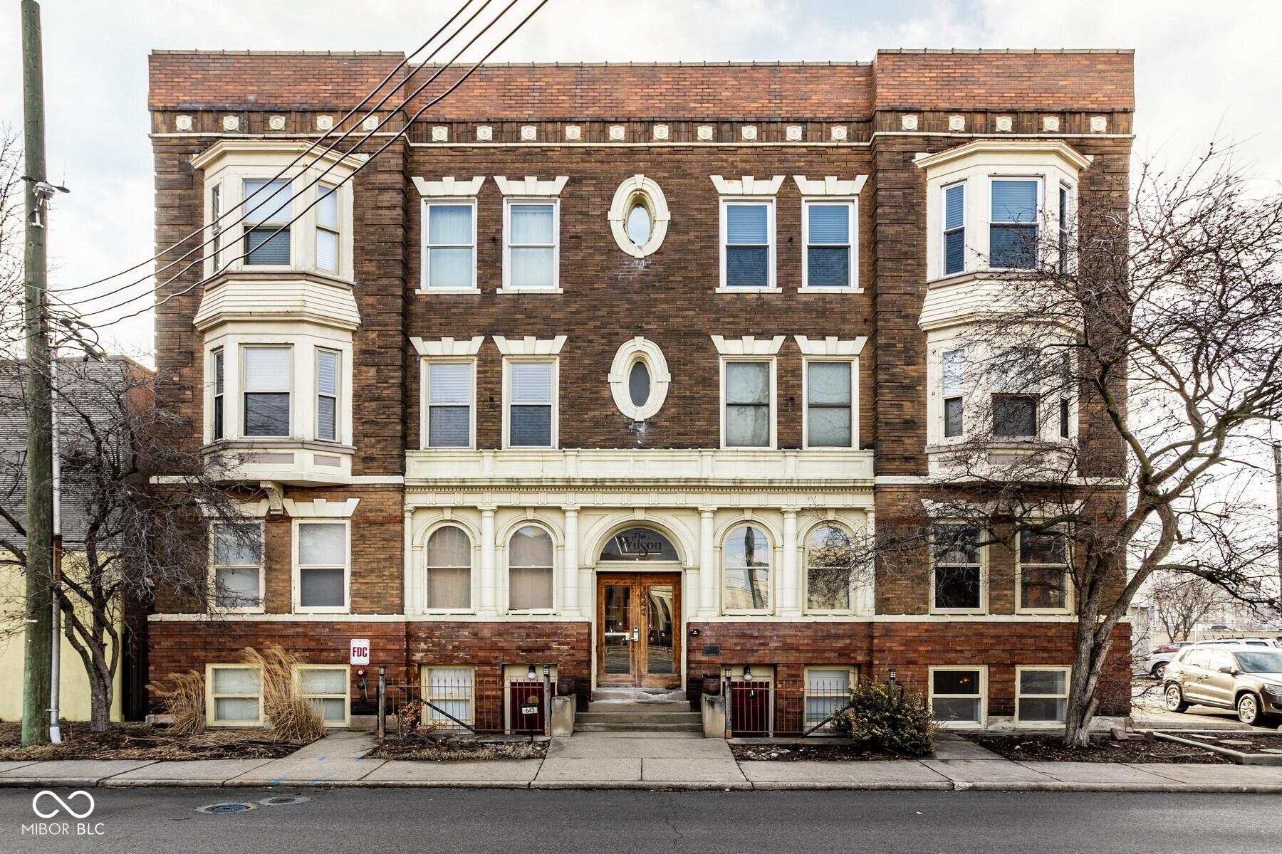 Photo one of 643 Fort Wayne Ave # B & D Indianapolis IN 46204 | MLS 22023630