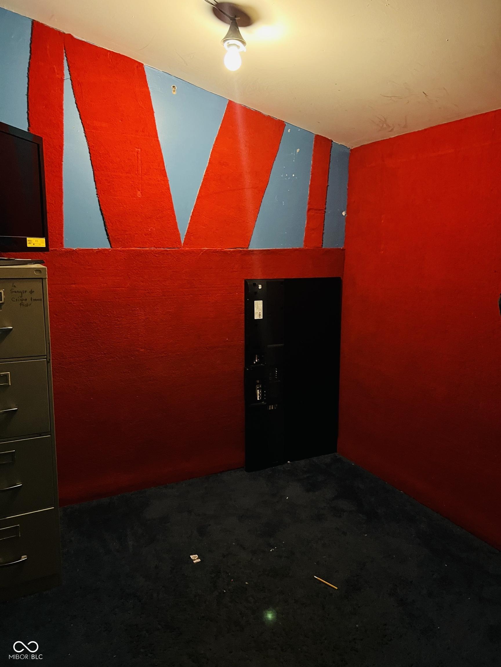 Photo #32