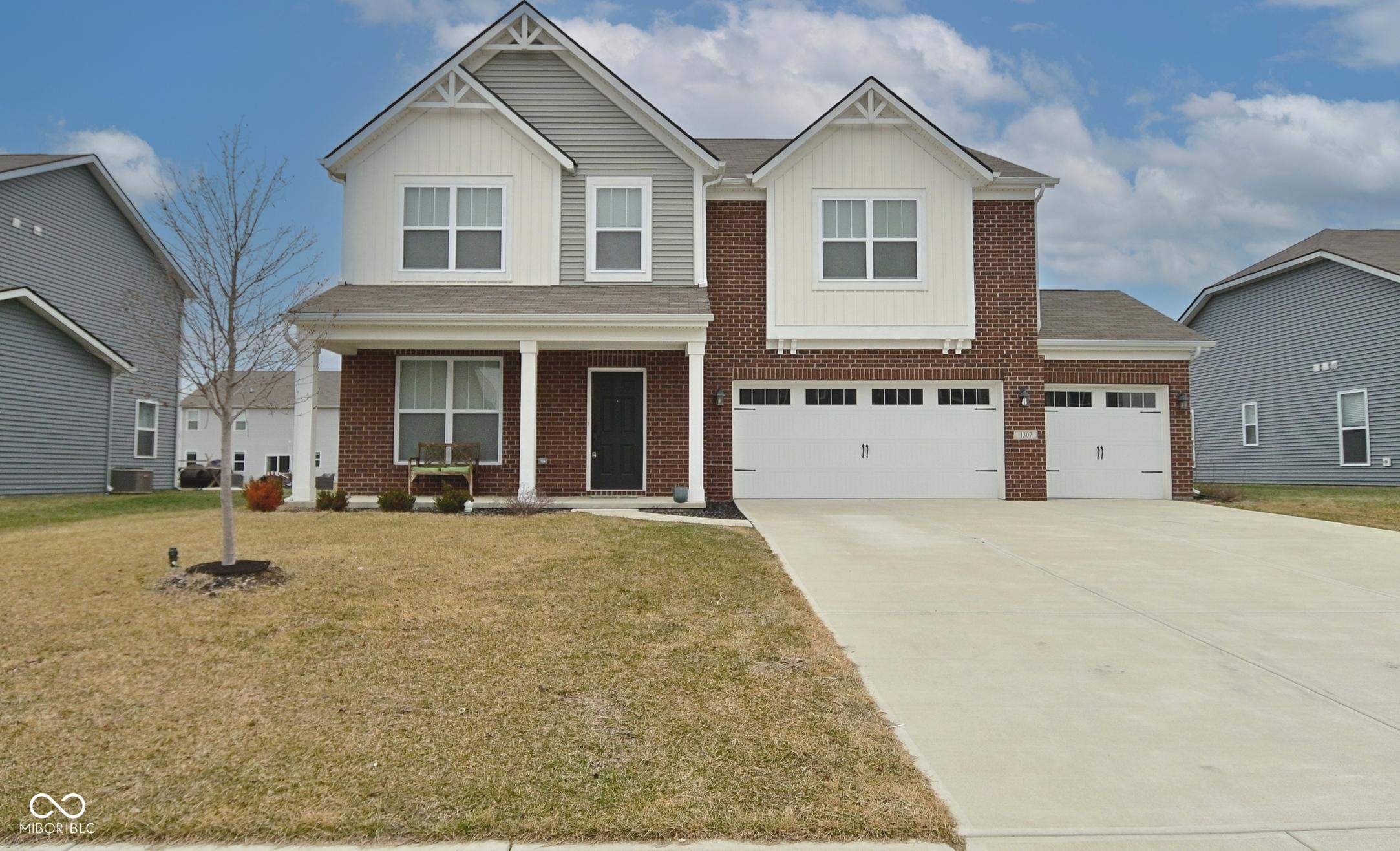 Photo one of 1307 Peregrine Ln Greenwood IN 46143 | MLS 22023842