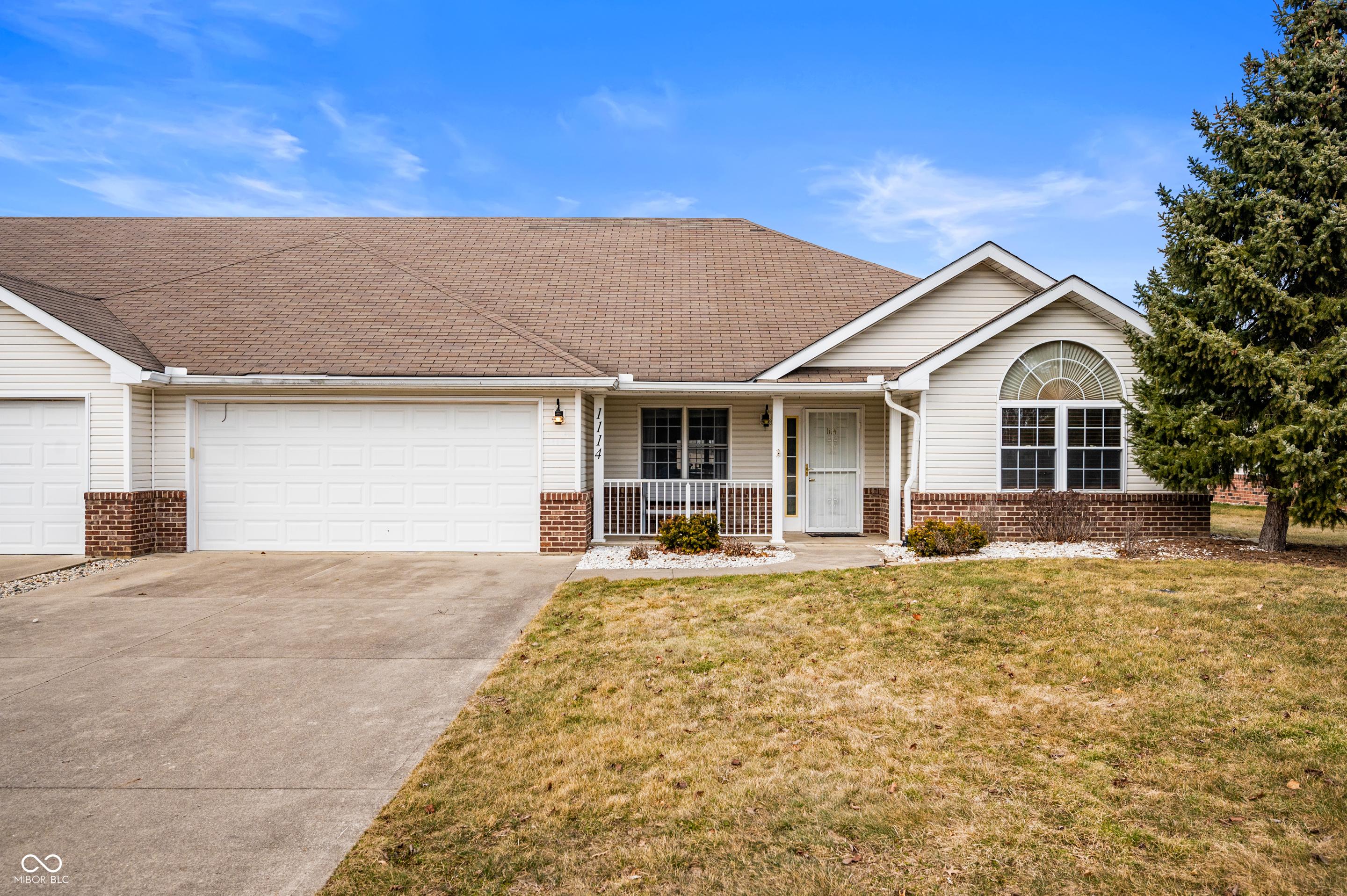 Photo one of 1114 Northfield Ln Anderson IN 46011 | MLS 22023937
