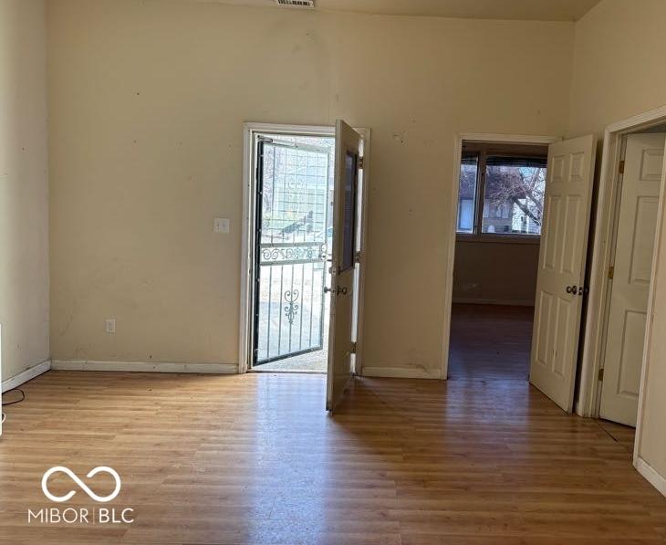 Photo #2
