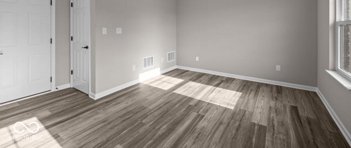 Photo #9