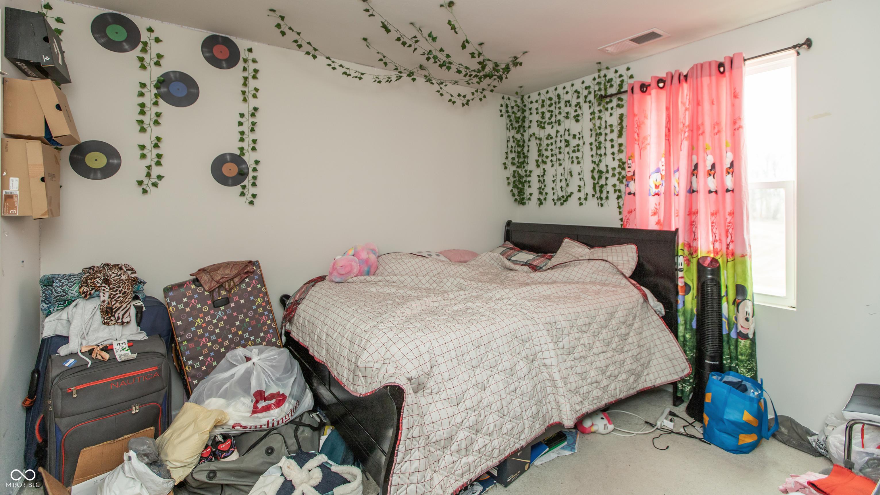 Photo #18