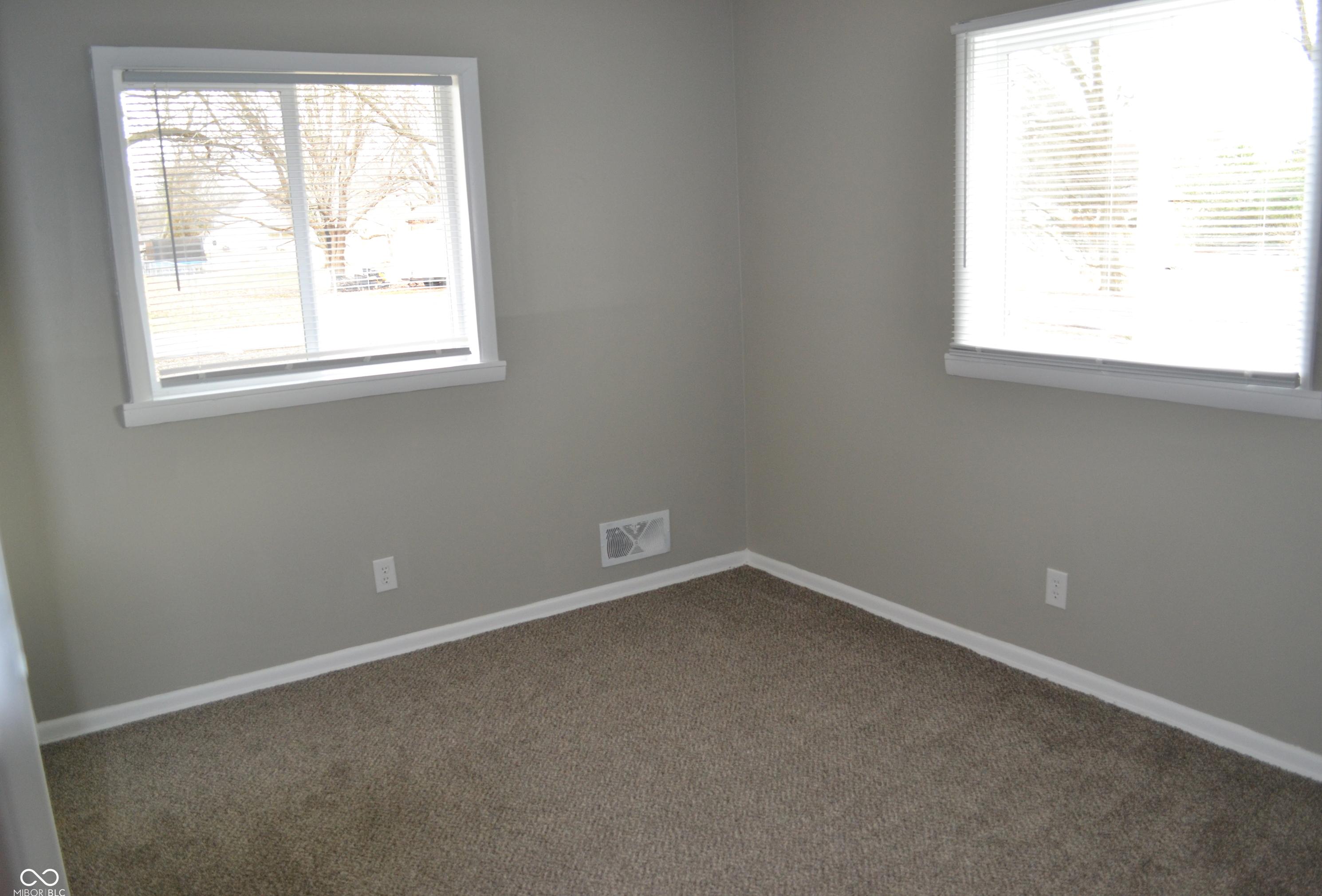 Photo #24