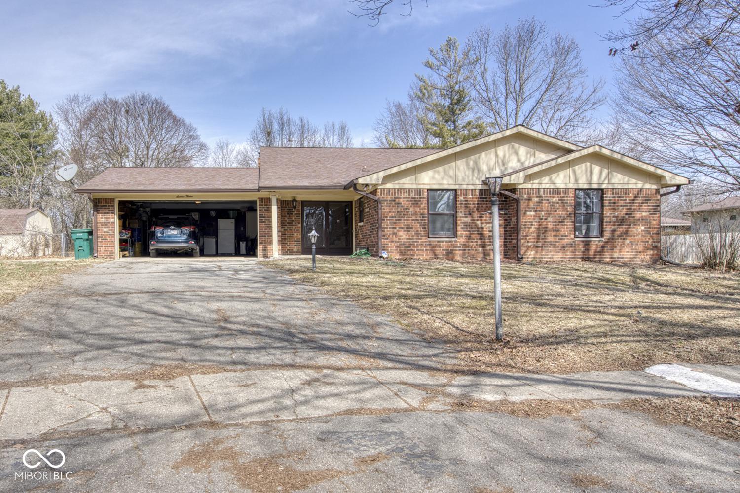 Photo one of 1612 Westbay Ct Indianapolis IN 46260 | MLS 22024830