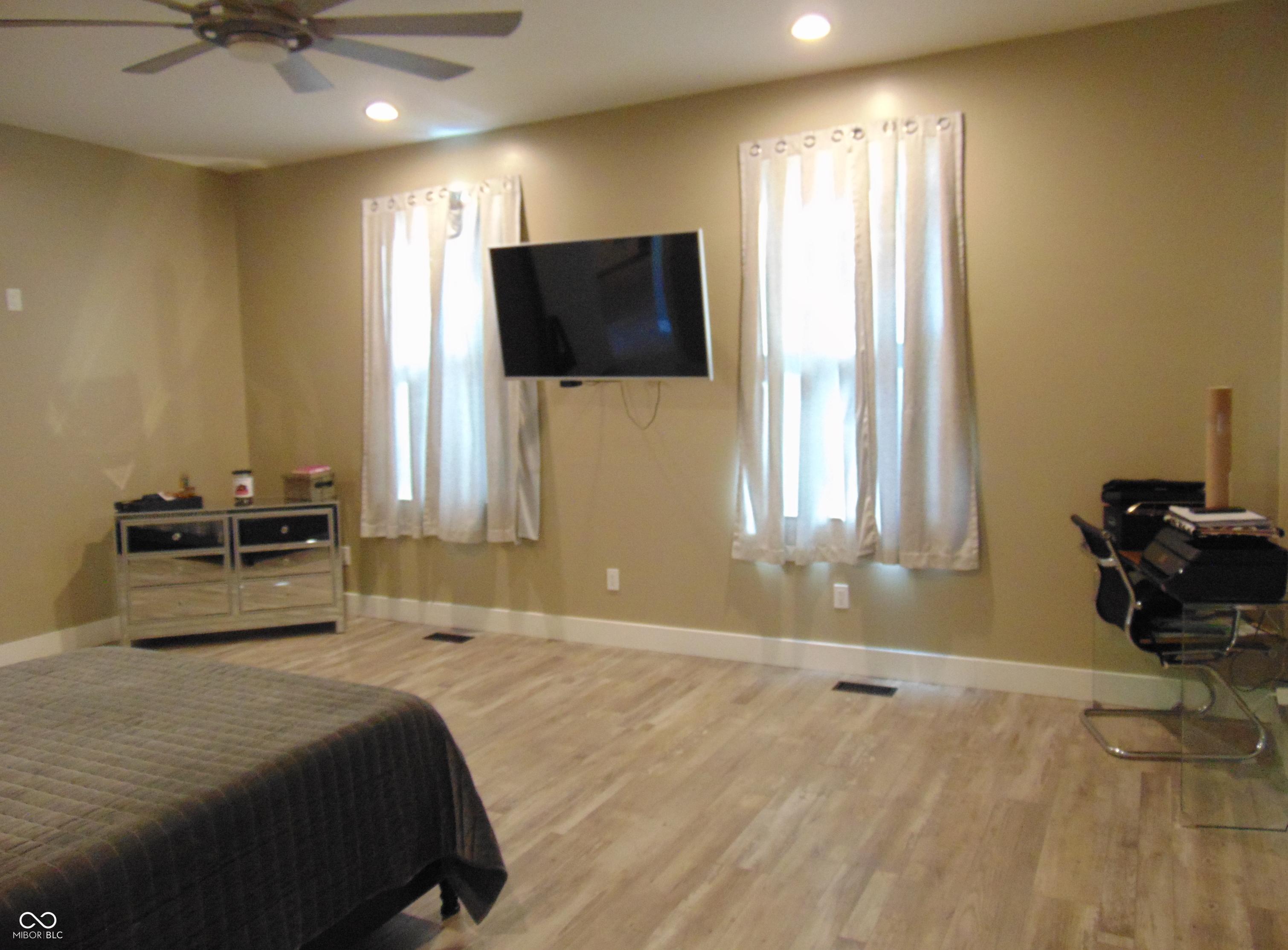 Photo #16