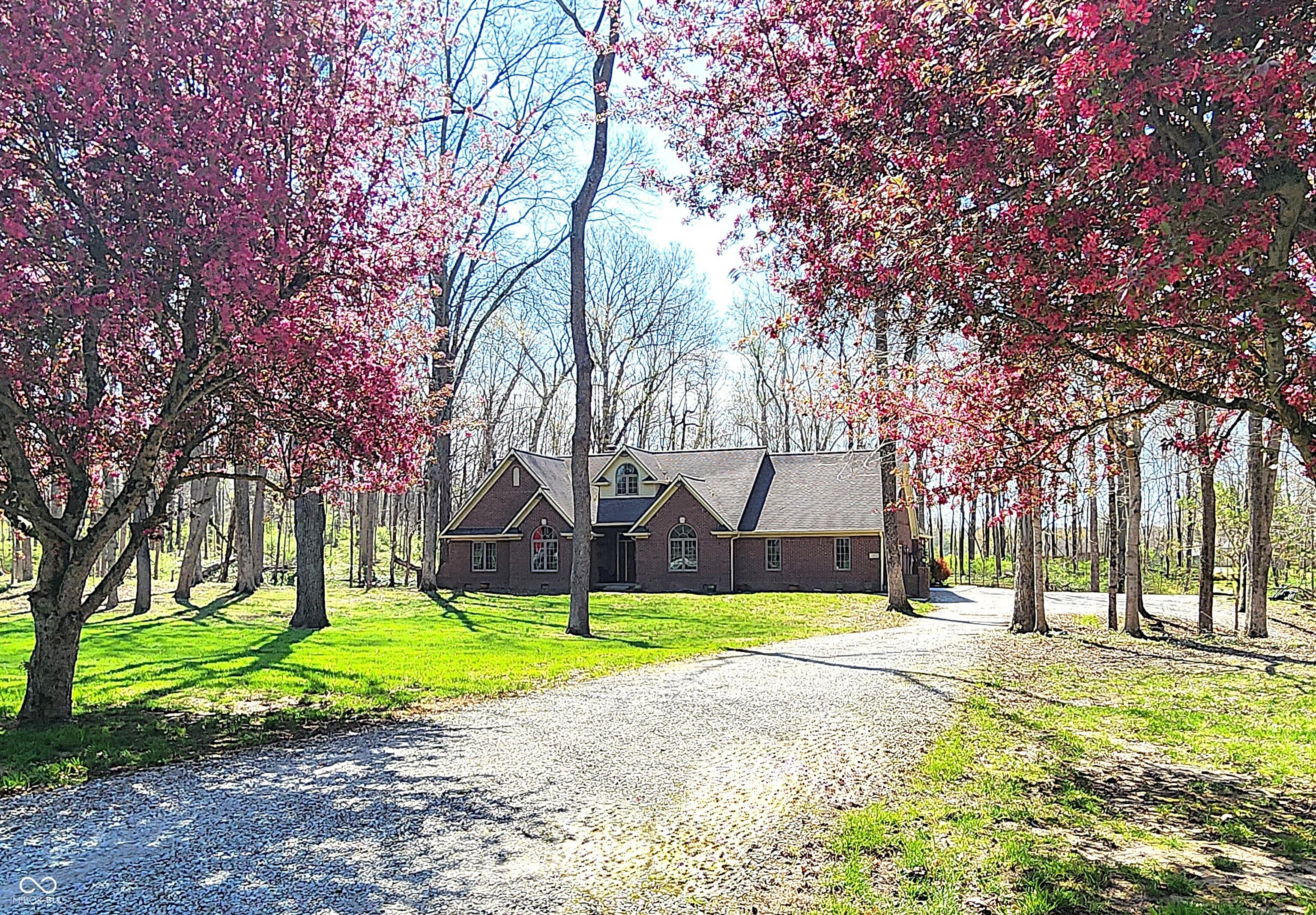 Photo one of 1285 W Judson Ln Mooresville IN 46158 | MLS 22025599