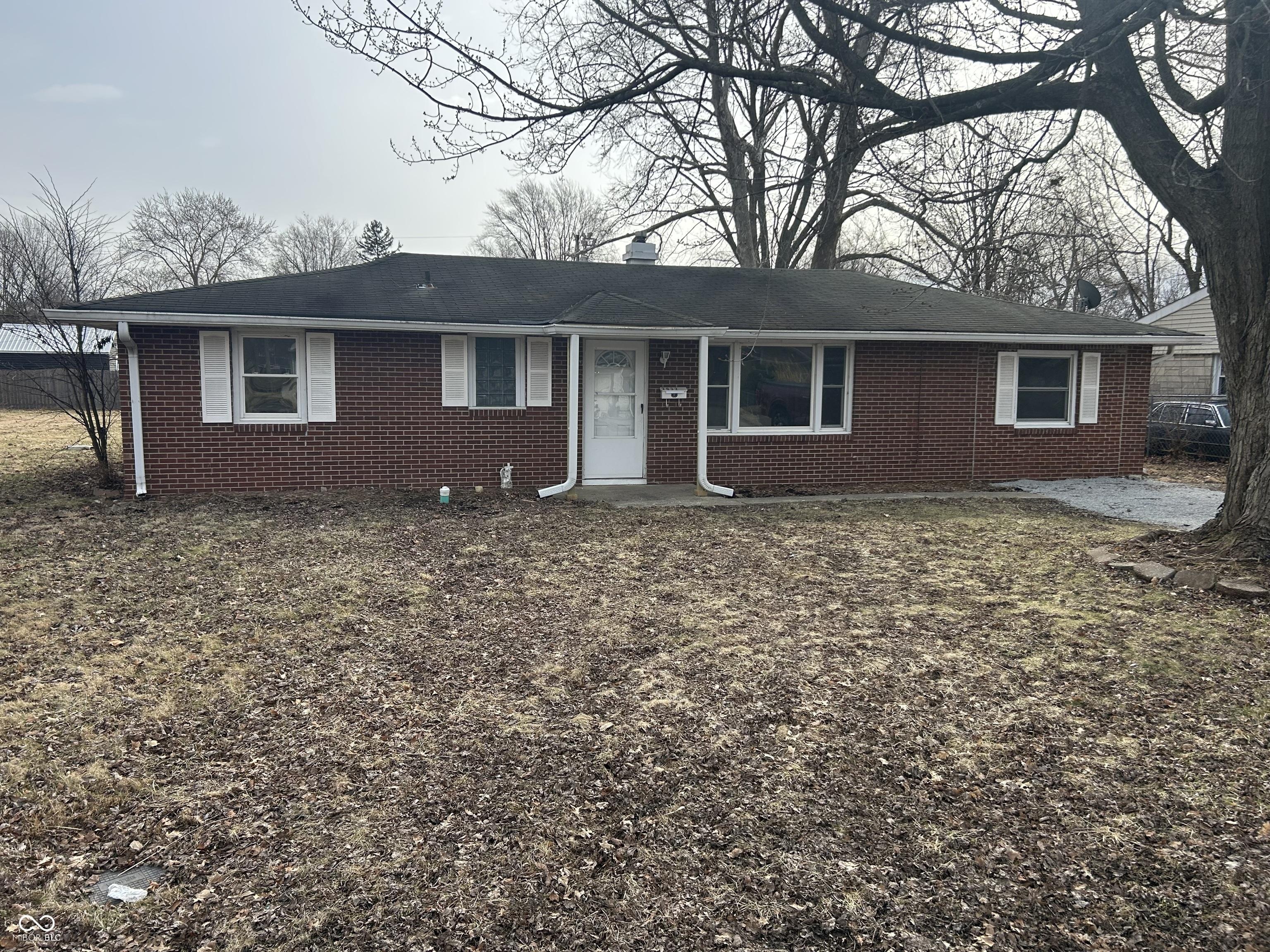 Photo one of 2032 Costello Dr Anderson IN 46011 | MLS 22025594