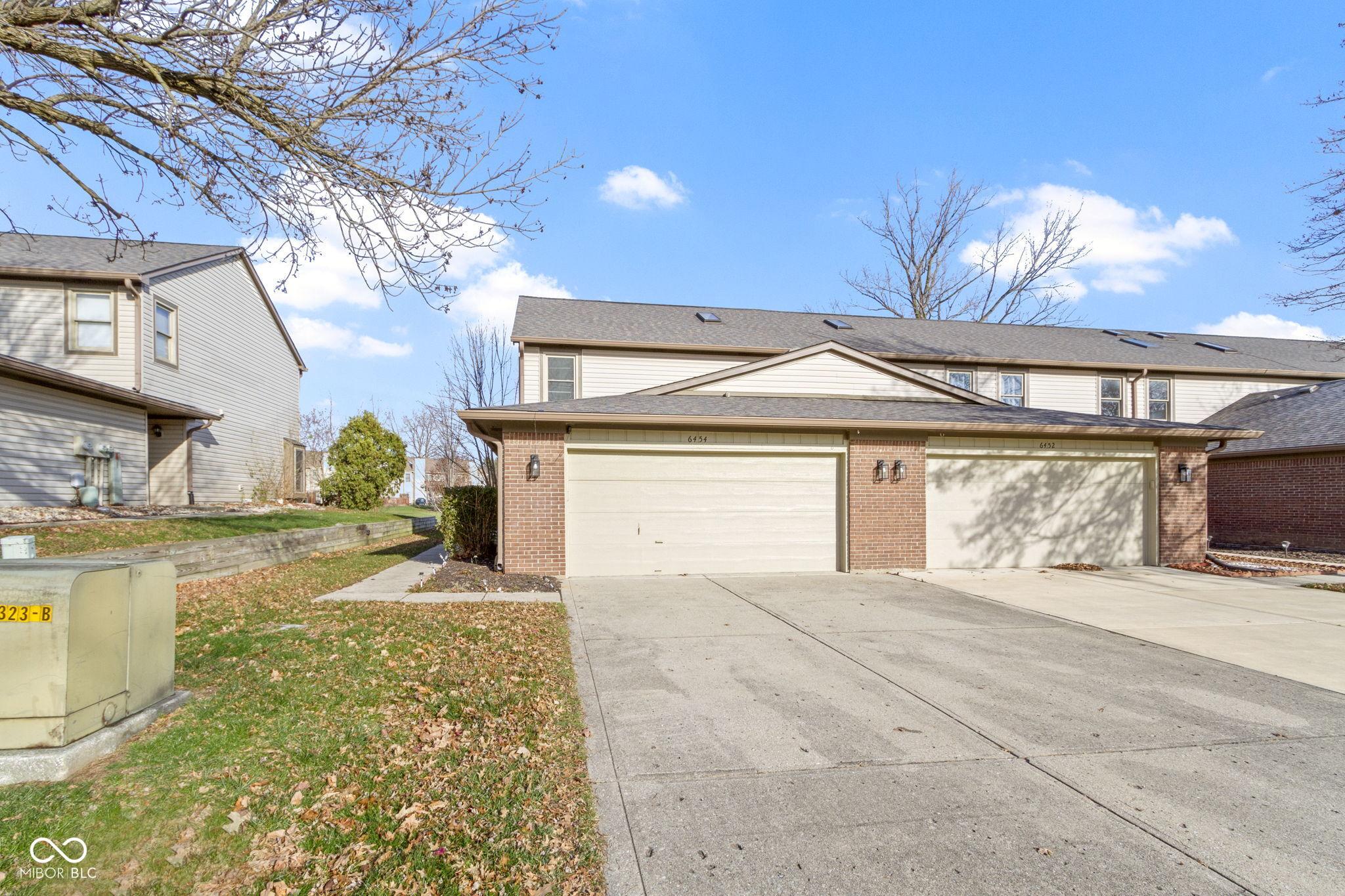 Photo one of 6454 Bay Harbor Ln Indianapolis IN 46254 | MLS 22025836