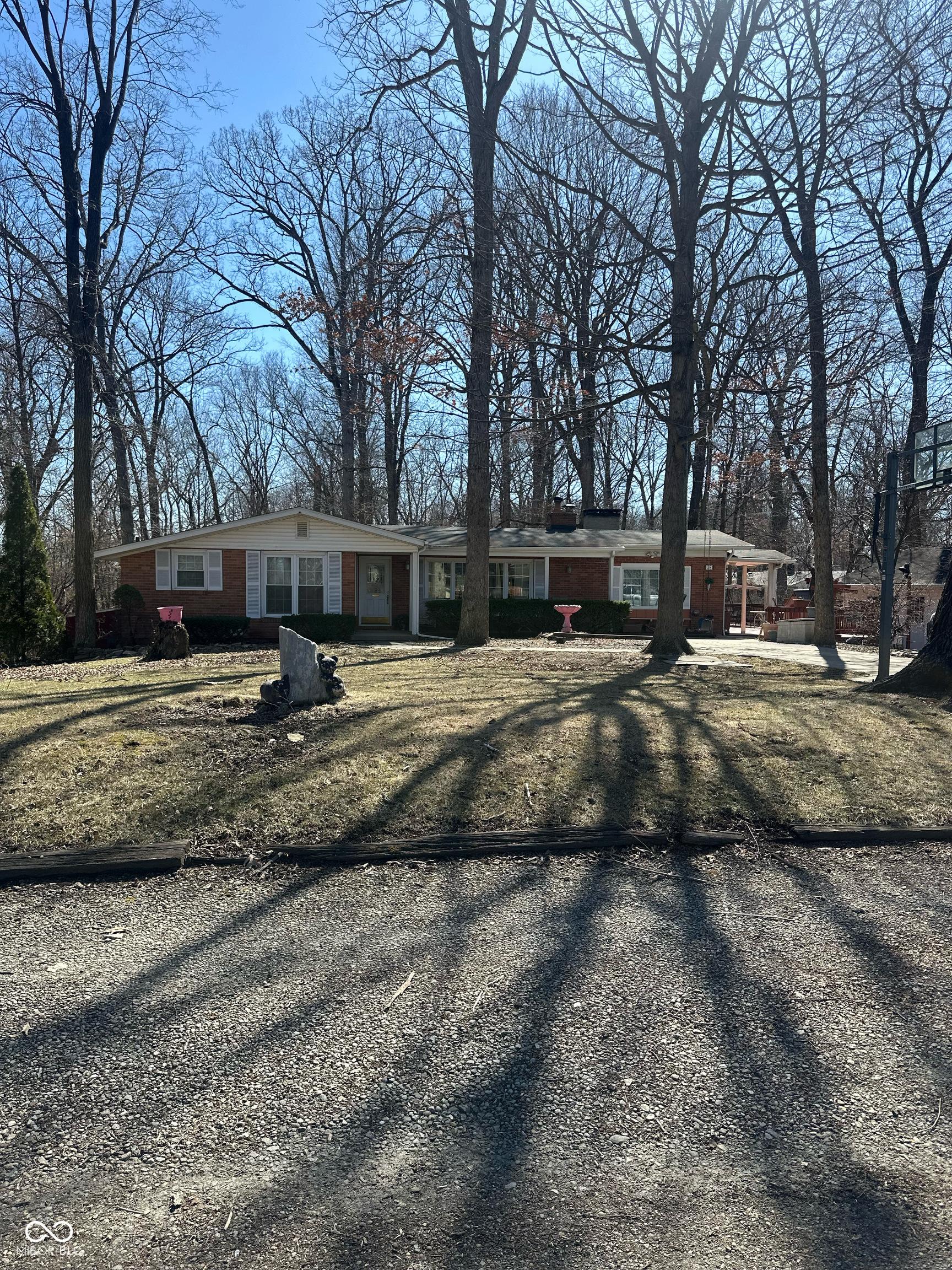 Photo one of 28 Cambridge Ct Anderson IN 46012 | MLS 22025920