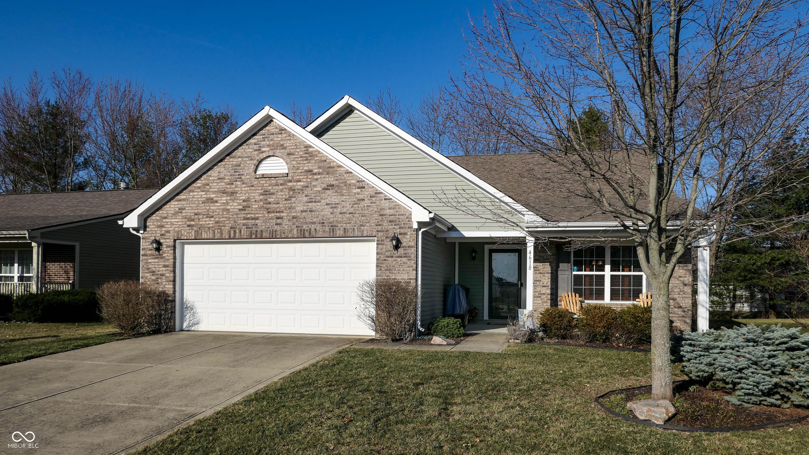 Photo one of 4618 Angelica Dr Indianapolis IN 46237 | MLS 22026084