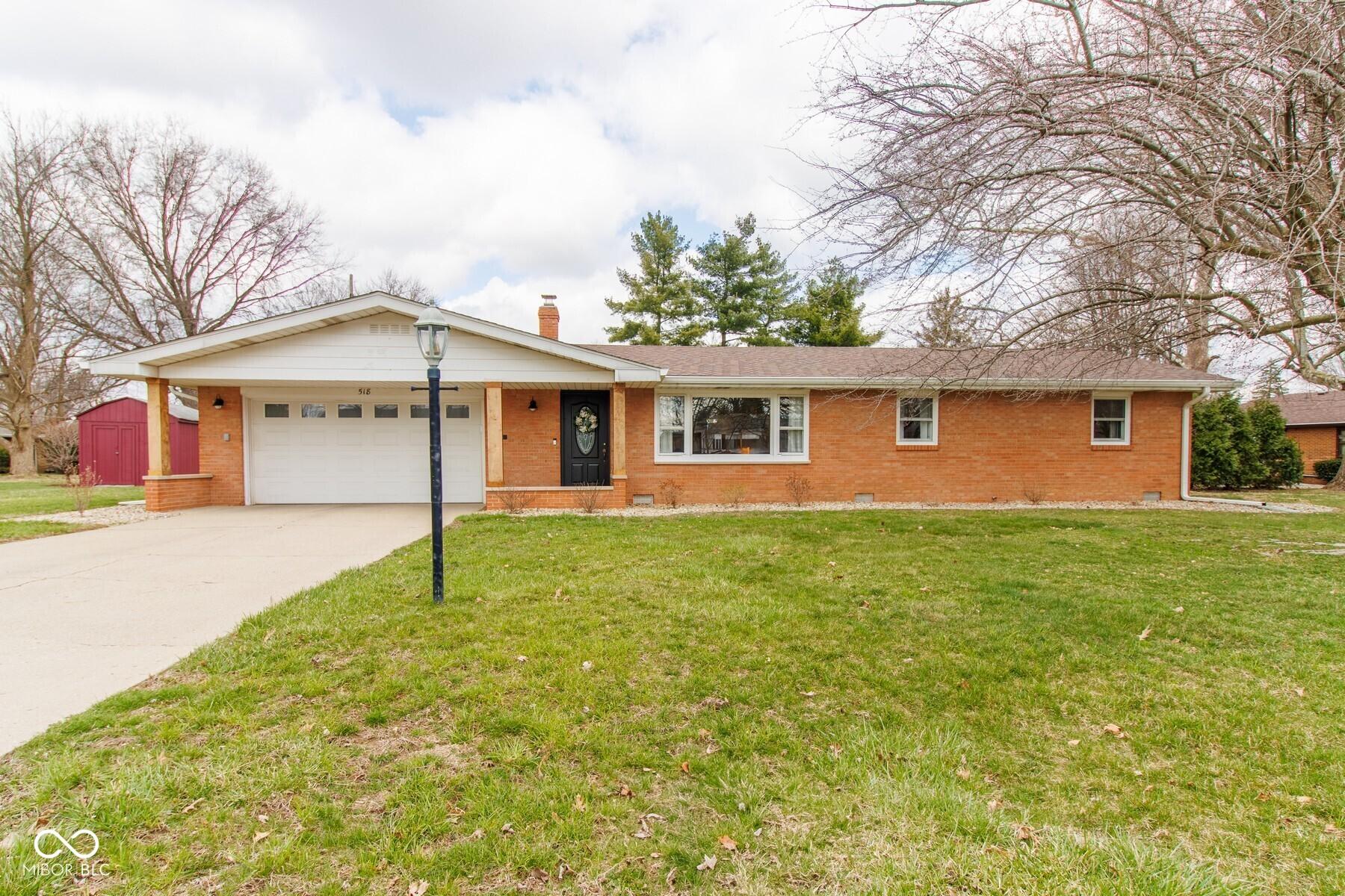 Photo one of 518 Wedgewood Dr Anderson IN 46013 | MLS 22026398