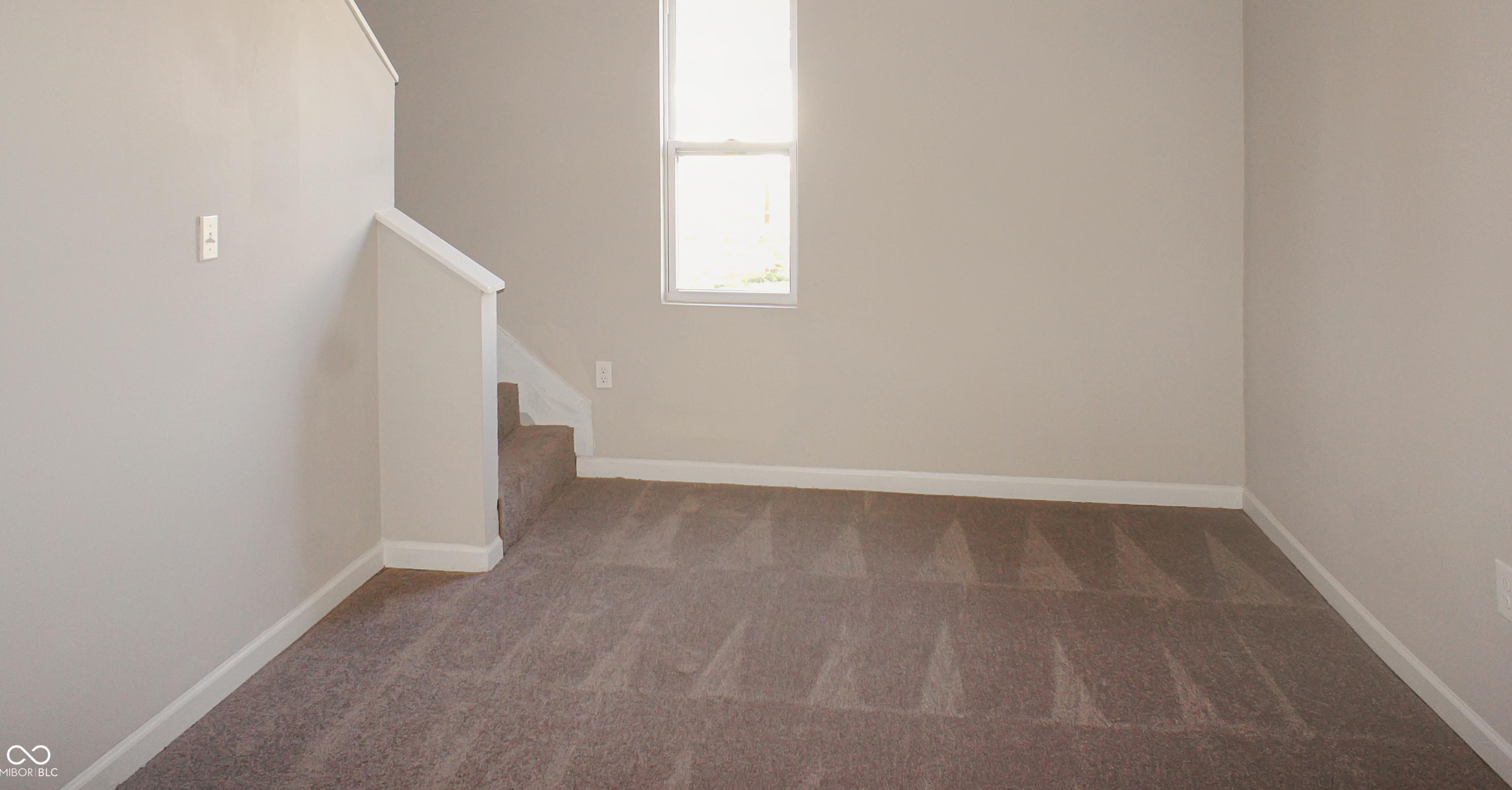 Photo #9