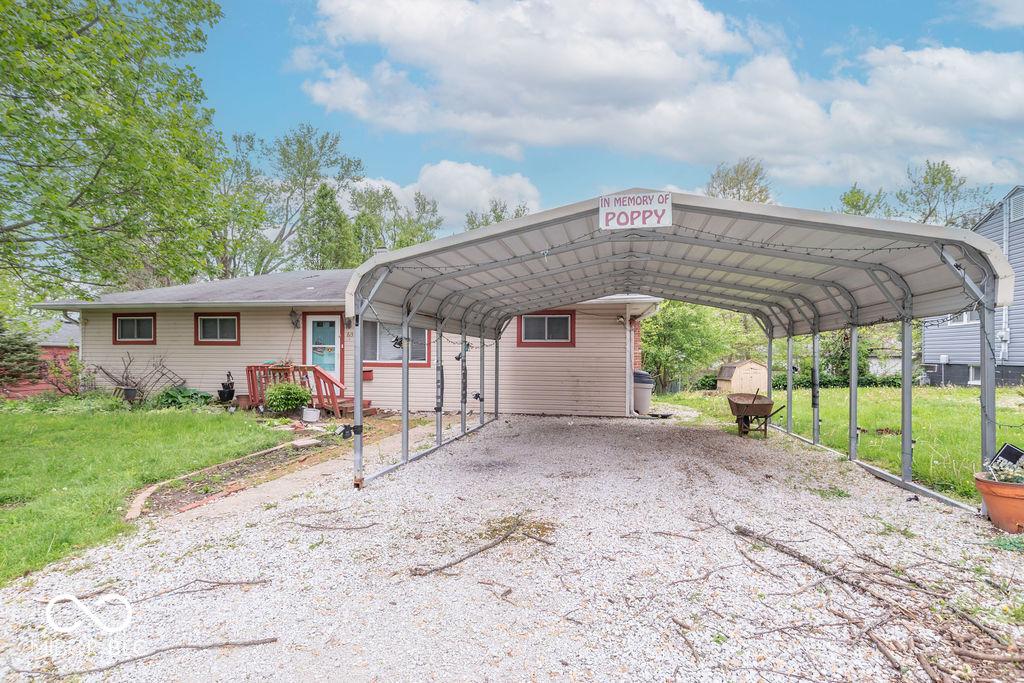 Photo one of 613 Barrett St Danville IN 46122 | MLS 22026505