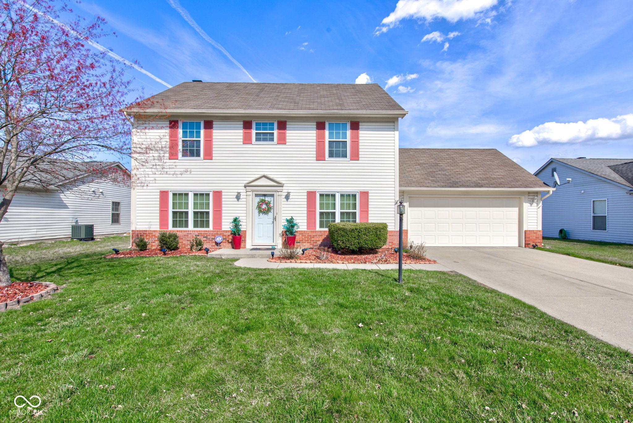 Photo one of 6843 Long Run Dr Indianapolis IN 46268 | MLS 22026754
