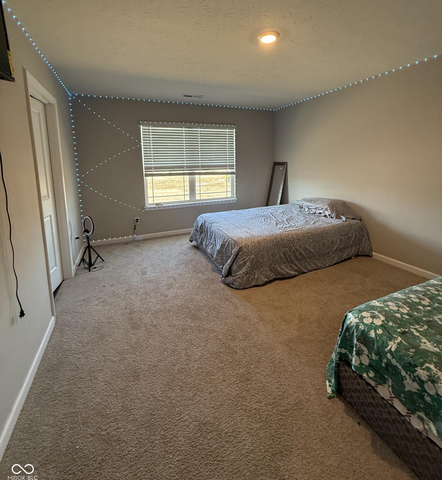 Photo #28