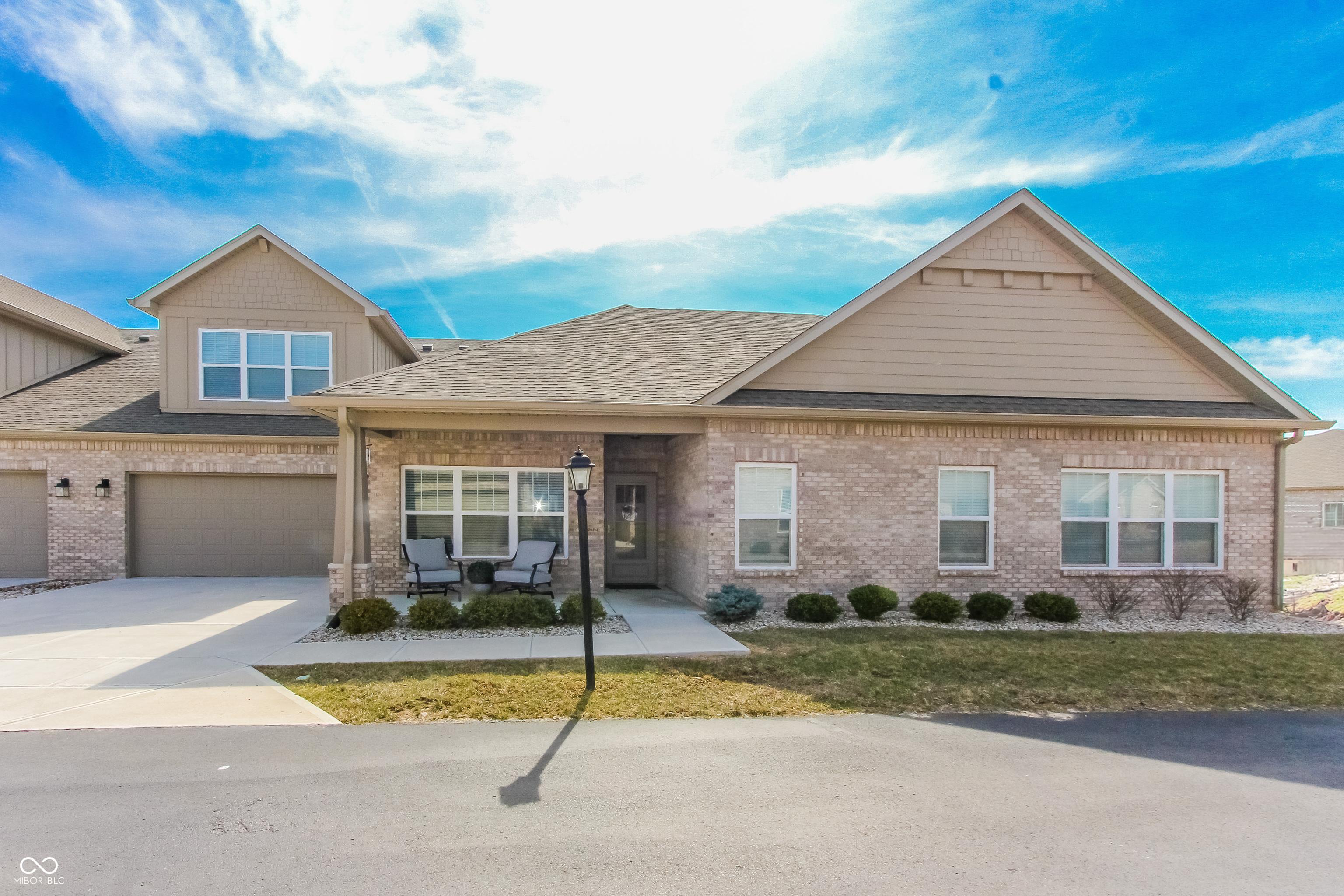 Photo one of 2326 Saddle Dr Shelbyville IN 46176 | MLS 22026839
