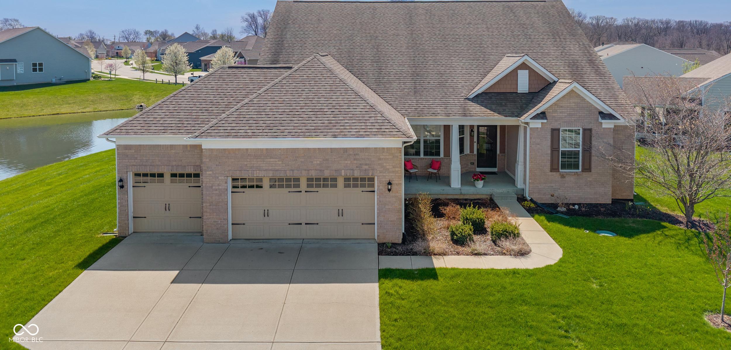 Photo one of 9559 Summer Hollow Dr Fishers IN 46037 | MLS 22026989