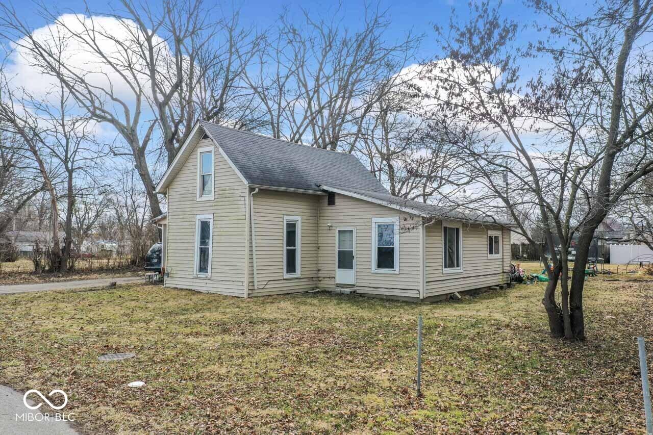 Photo one of 2123 N F St Elwood IN 46036 | MLS 22027007