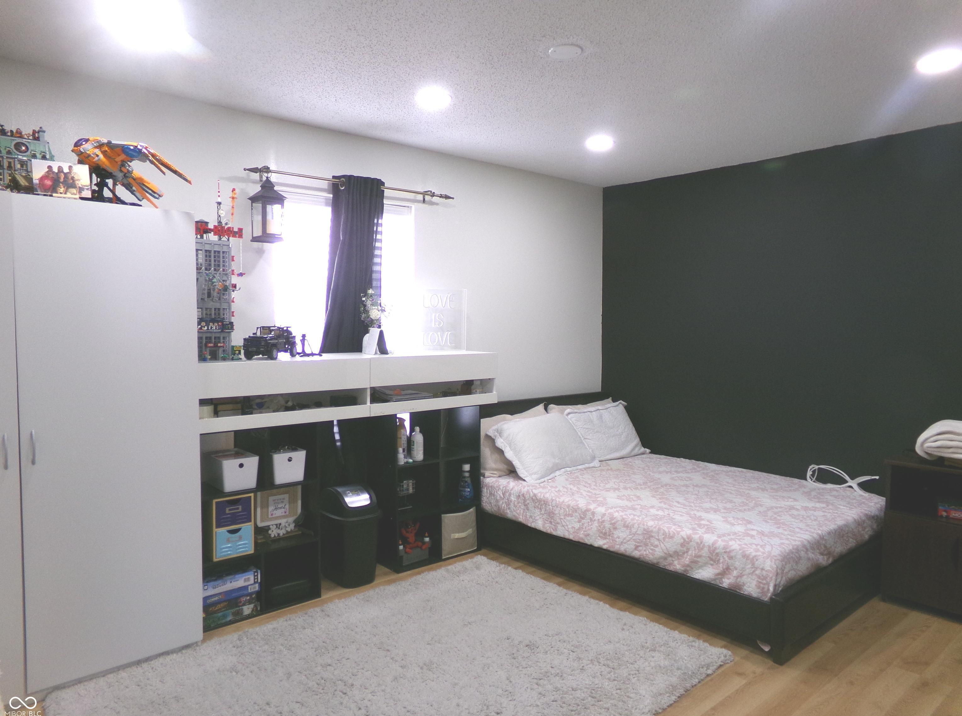 Photo #25