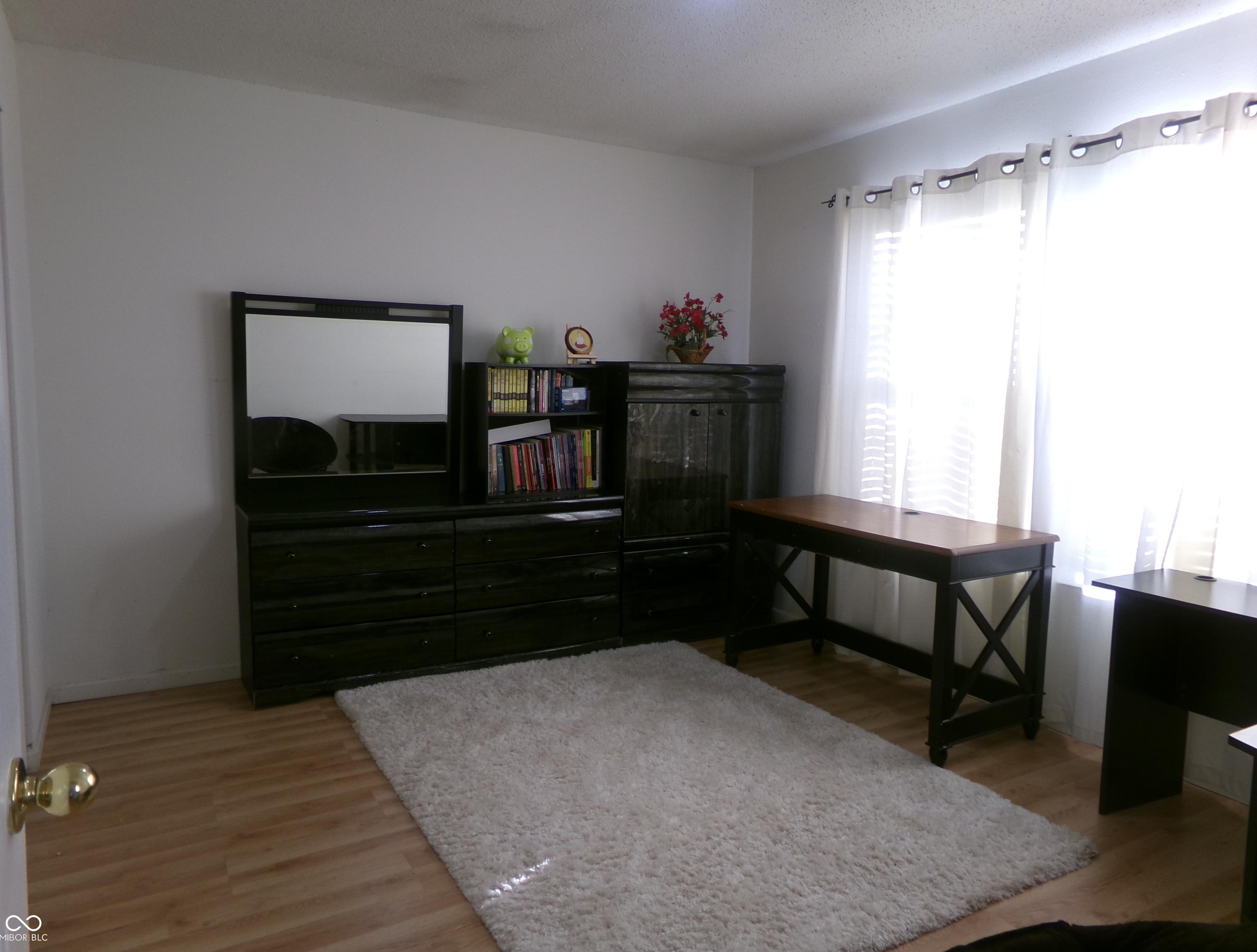 Photo #32