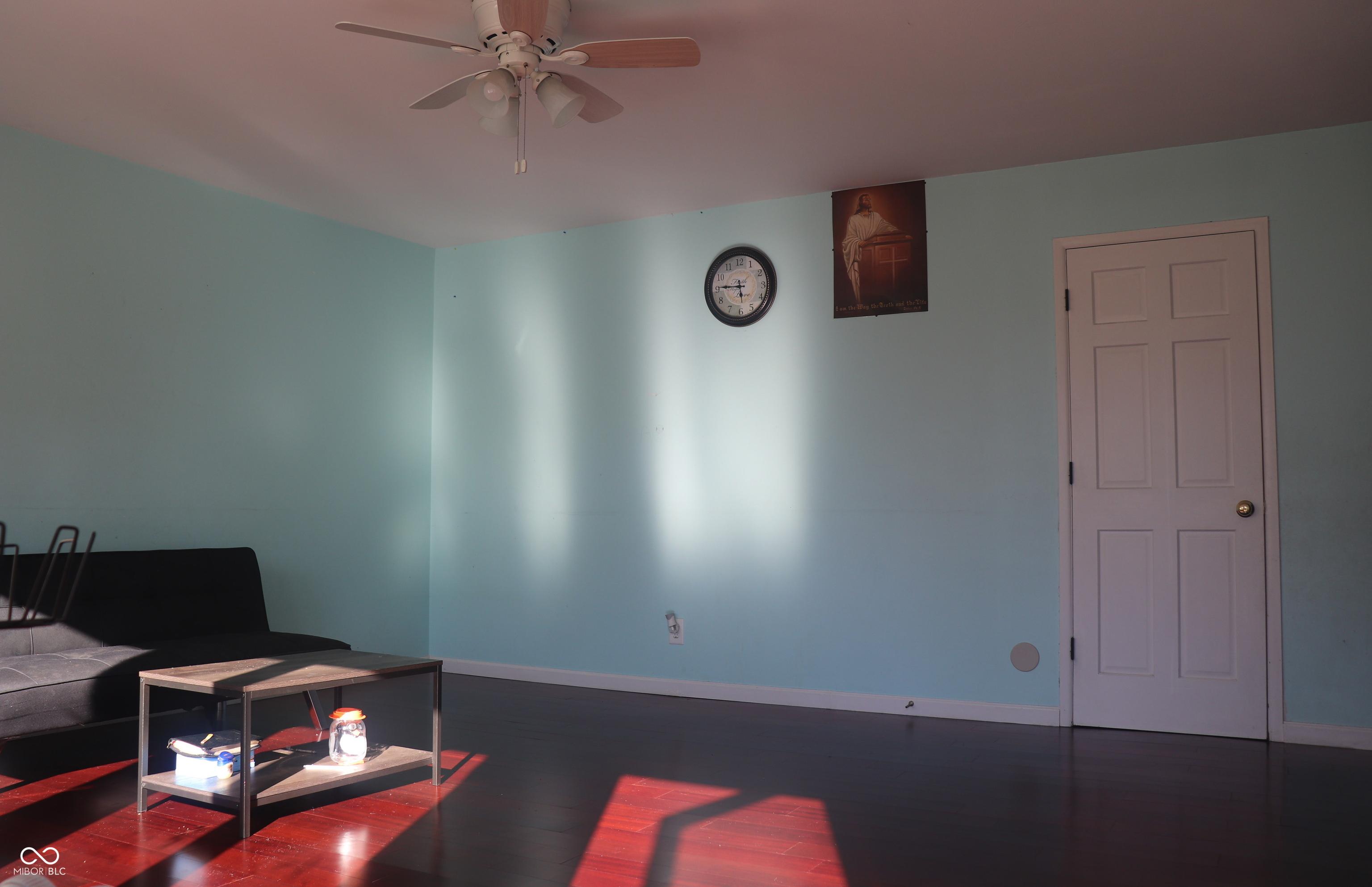 Photo #4