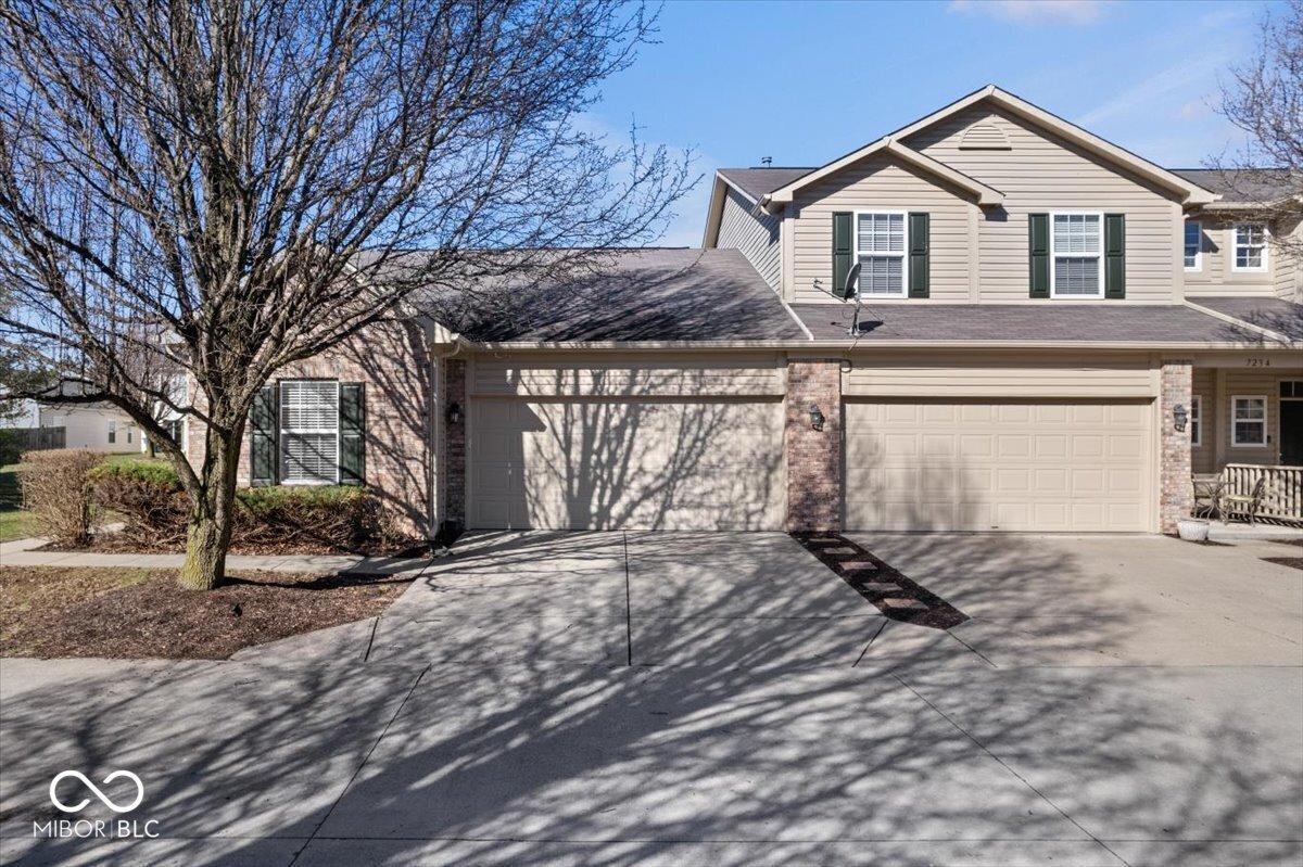 Photo one of 7236 Wyatt Ln Indianapolis IN 46217 | MLS 22027311