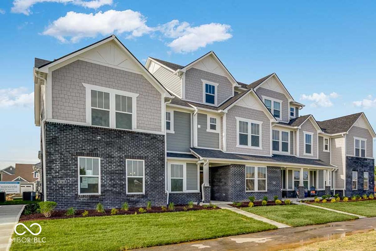 Photo one of 5771 Cr W 750 N McCordsville IN 46055 | MLS 22028158