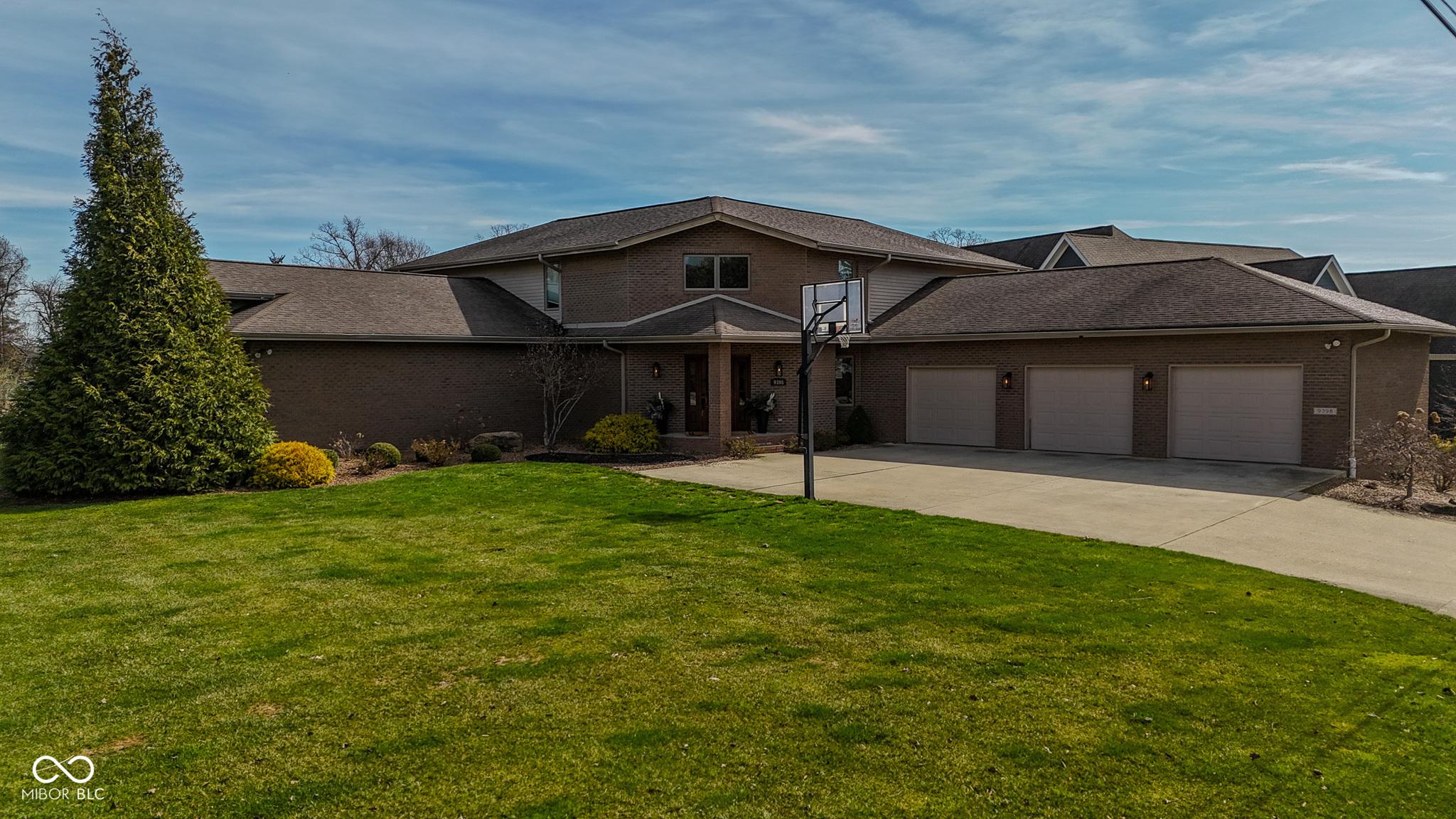 Photo one of 9398 W Mirror Rd Columbus IN 47201 | MLS 22028146