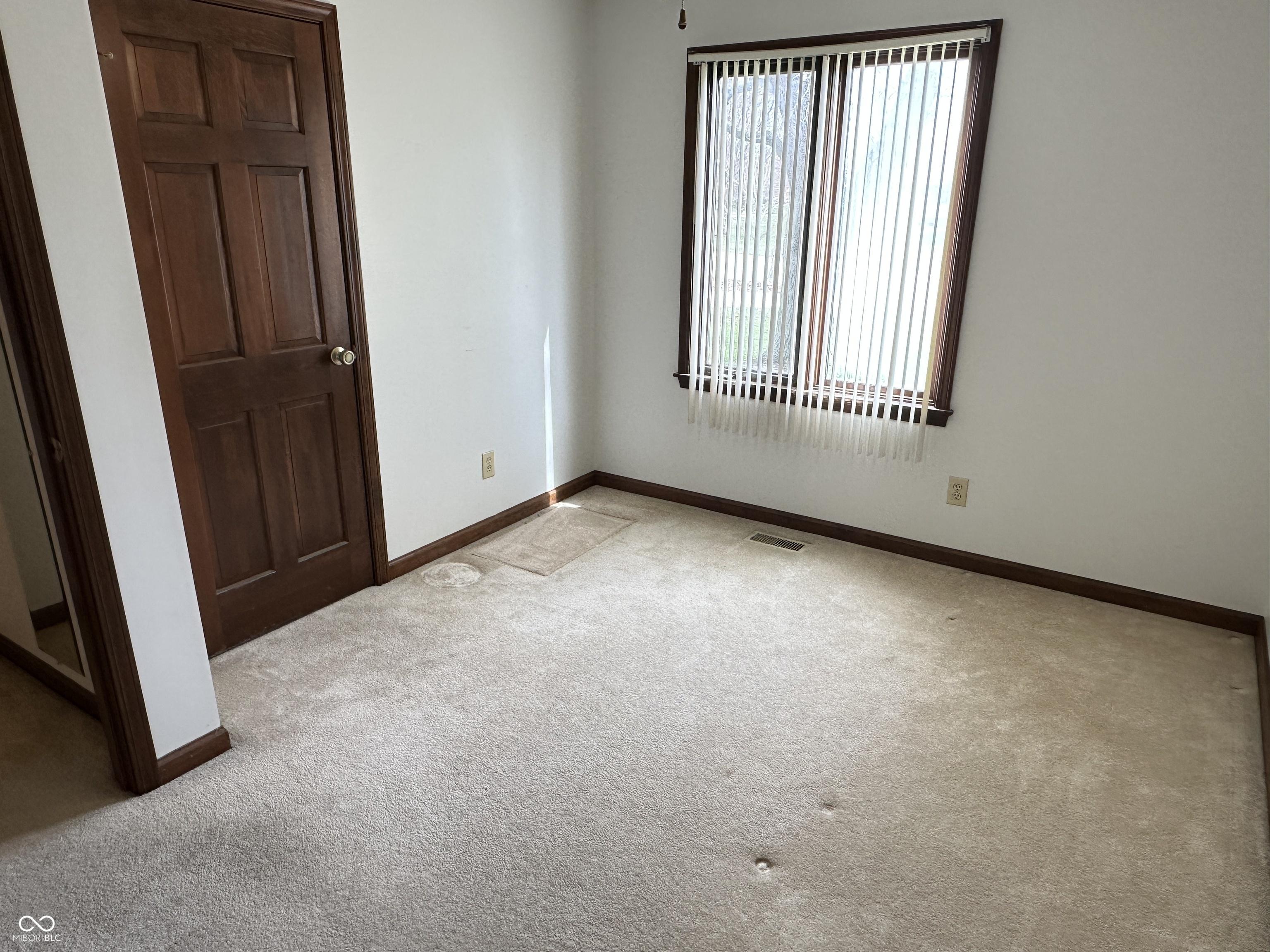 Photo #27
