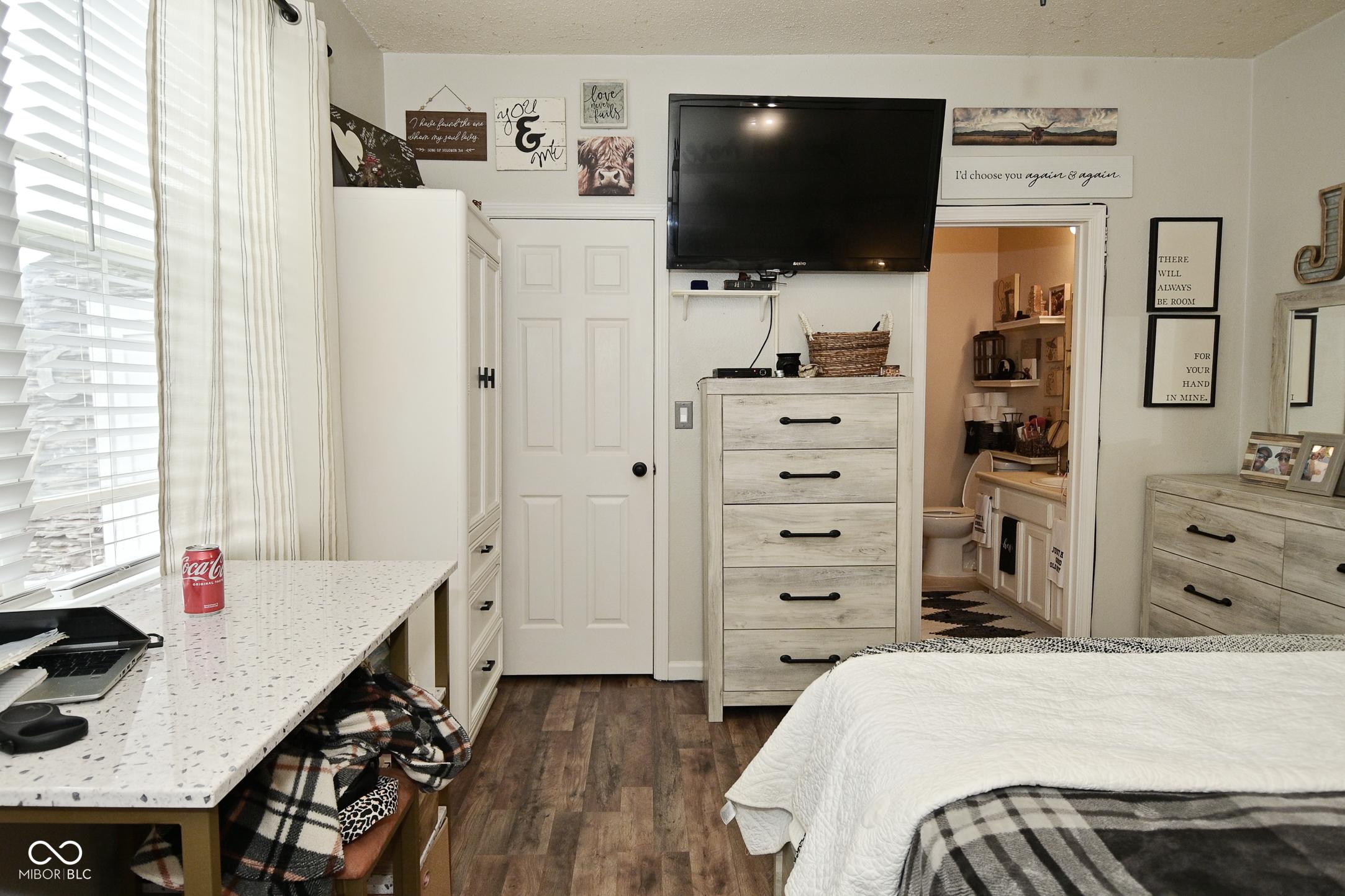 Photo #27