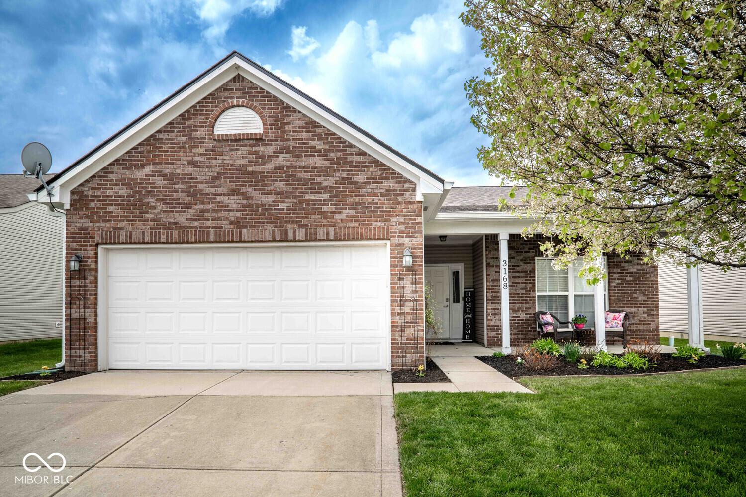 Photo one of 3168 Lodgepole Dr Whiteland IN 46184 | MLS 22028631