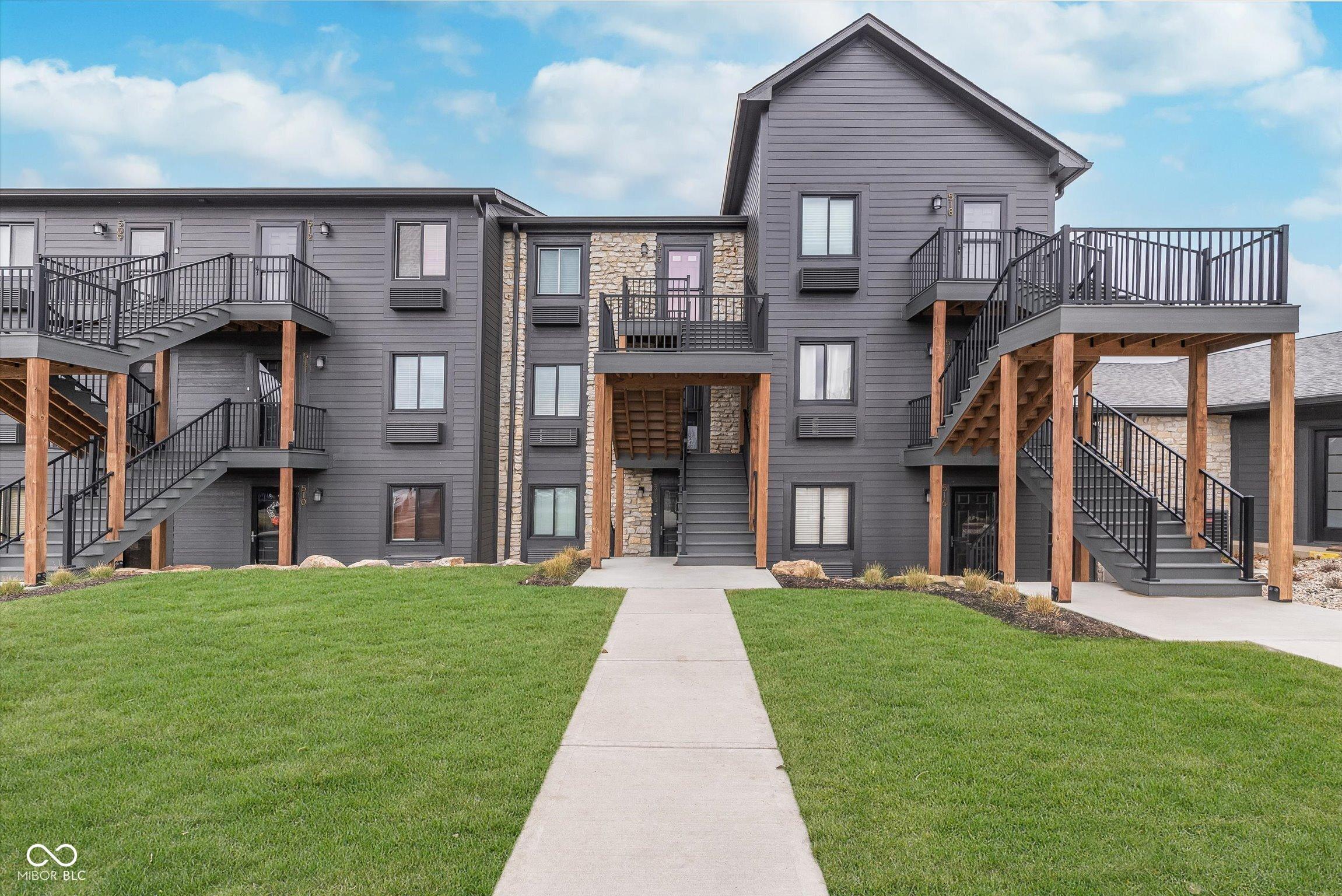 Photo one of 102 Clarendon Dr # 514 Noblesville IN 46062 | MLS 22028761